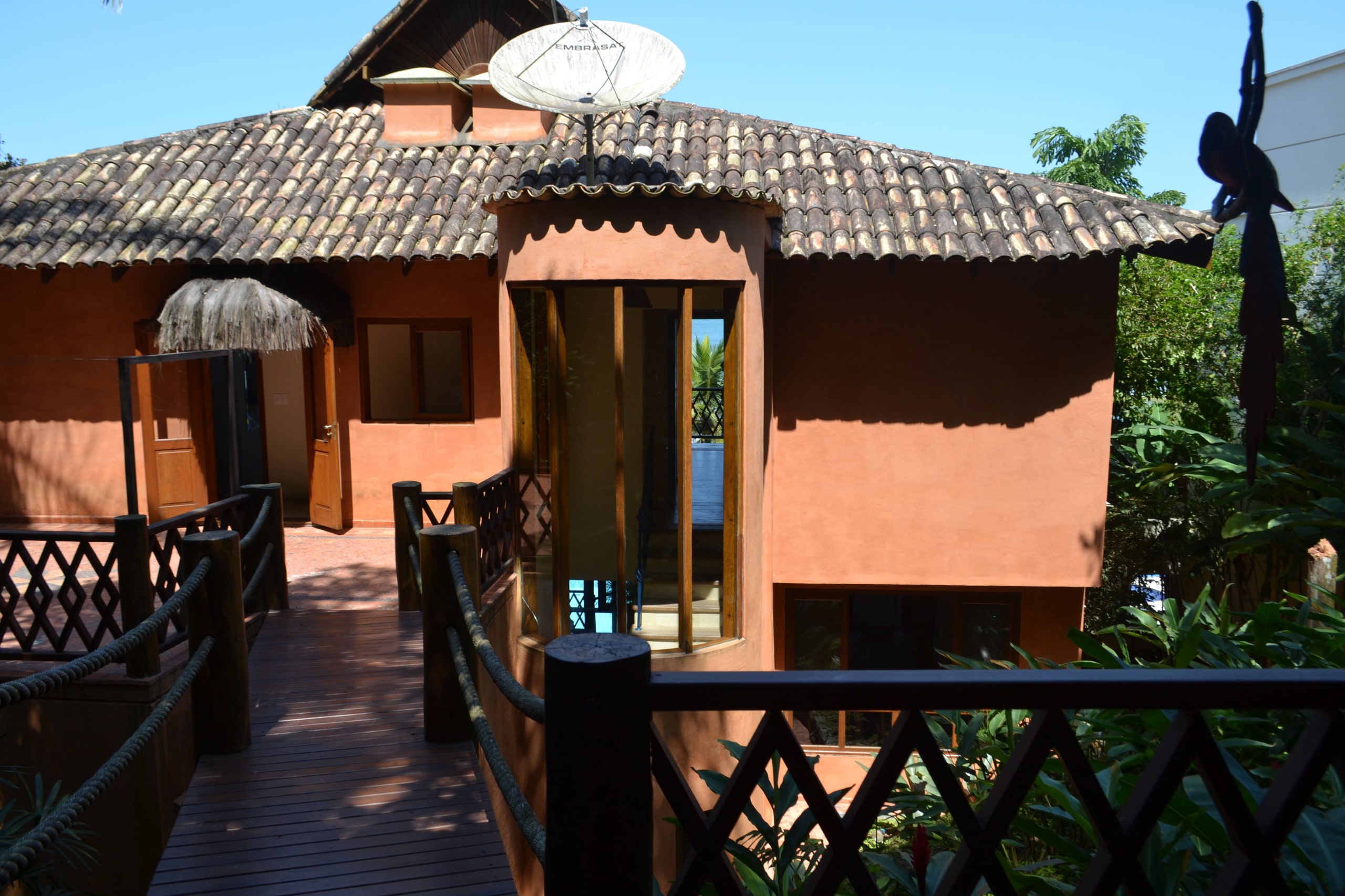 Casa frente para o Mar no Condominio Taguaiba Guaruja