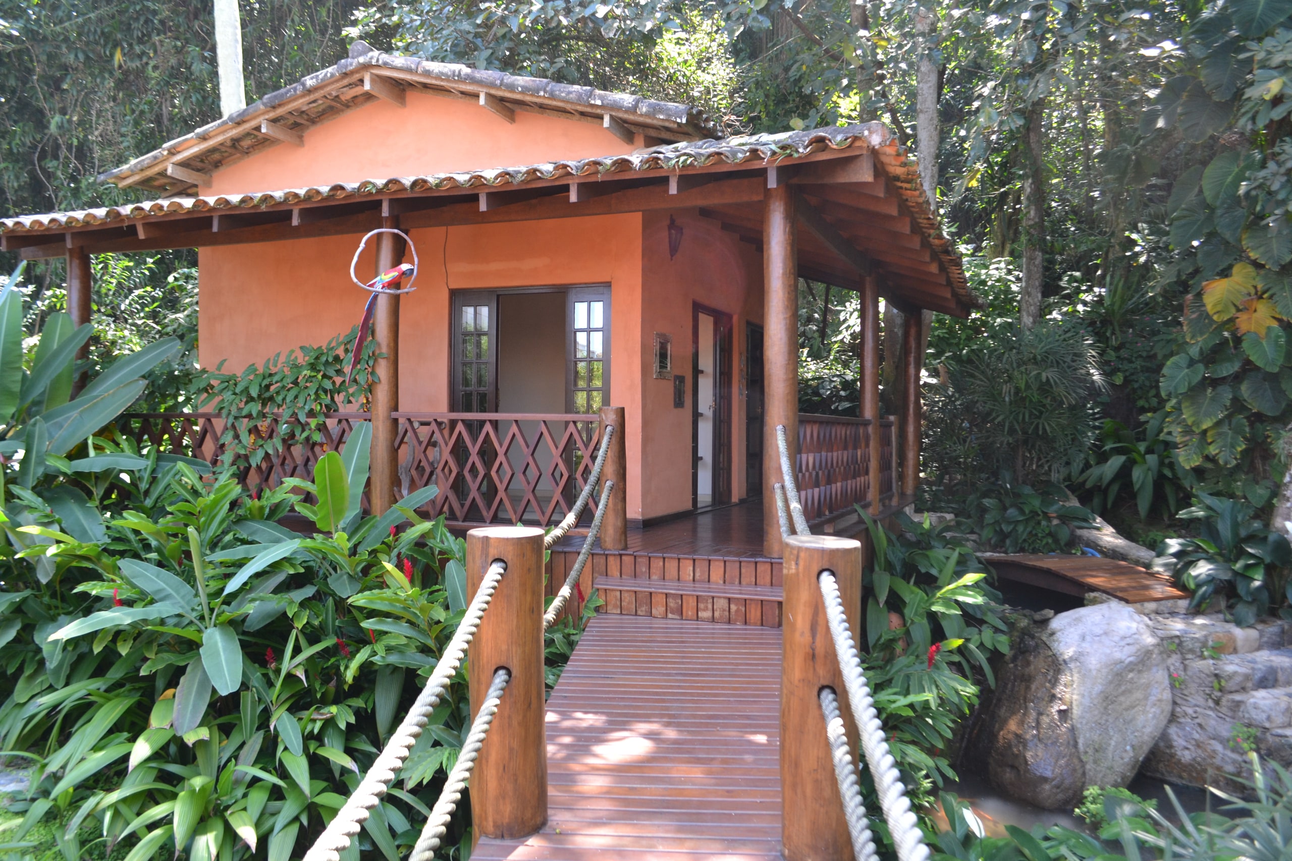 Casa frente para o Mar no Condominio Taguaiba Guaruja