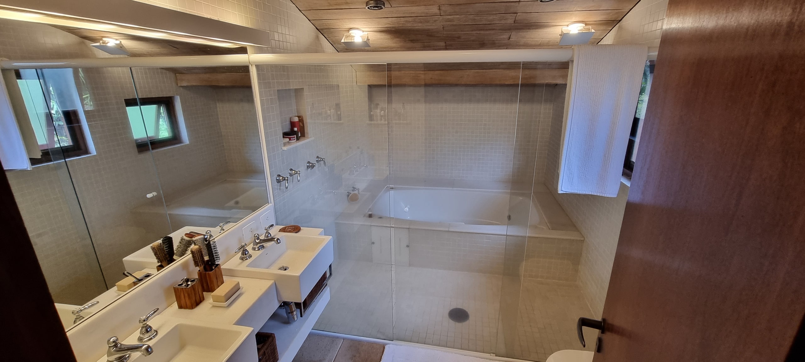 Locação Temporada Condominio Iporanga Casa Praia de Iporanga Guarujá