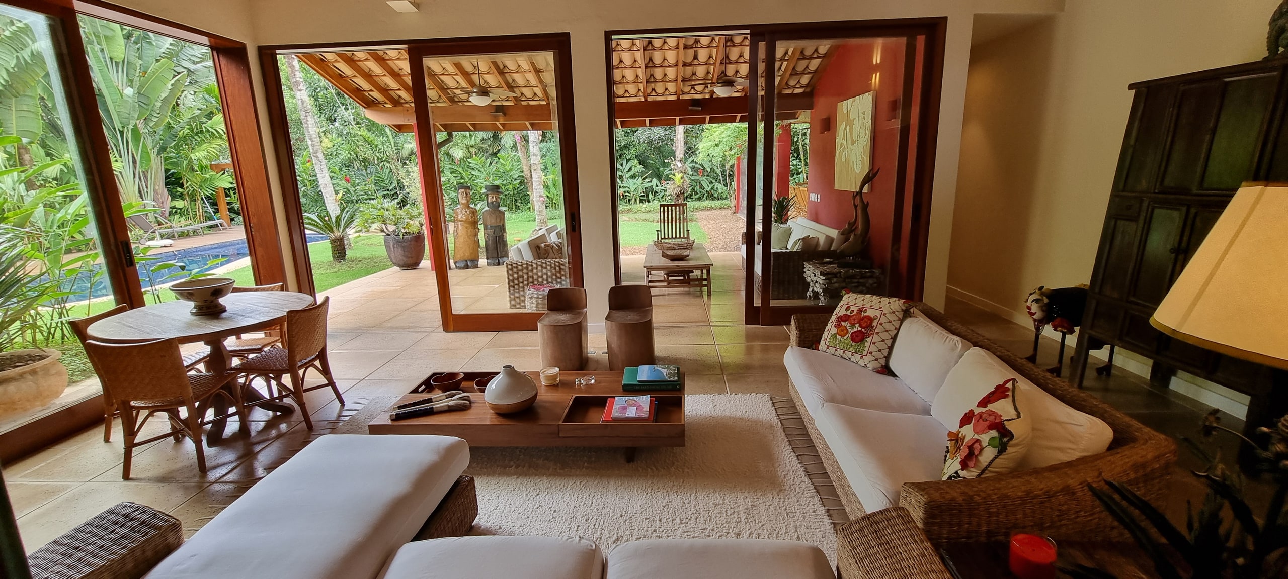 Locação Temporada Condominio Iporanga Casa Praia de Iporanga Guarujá