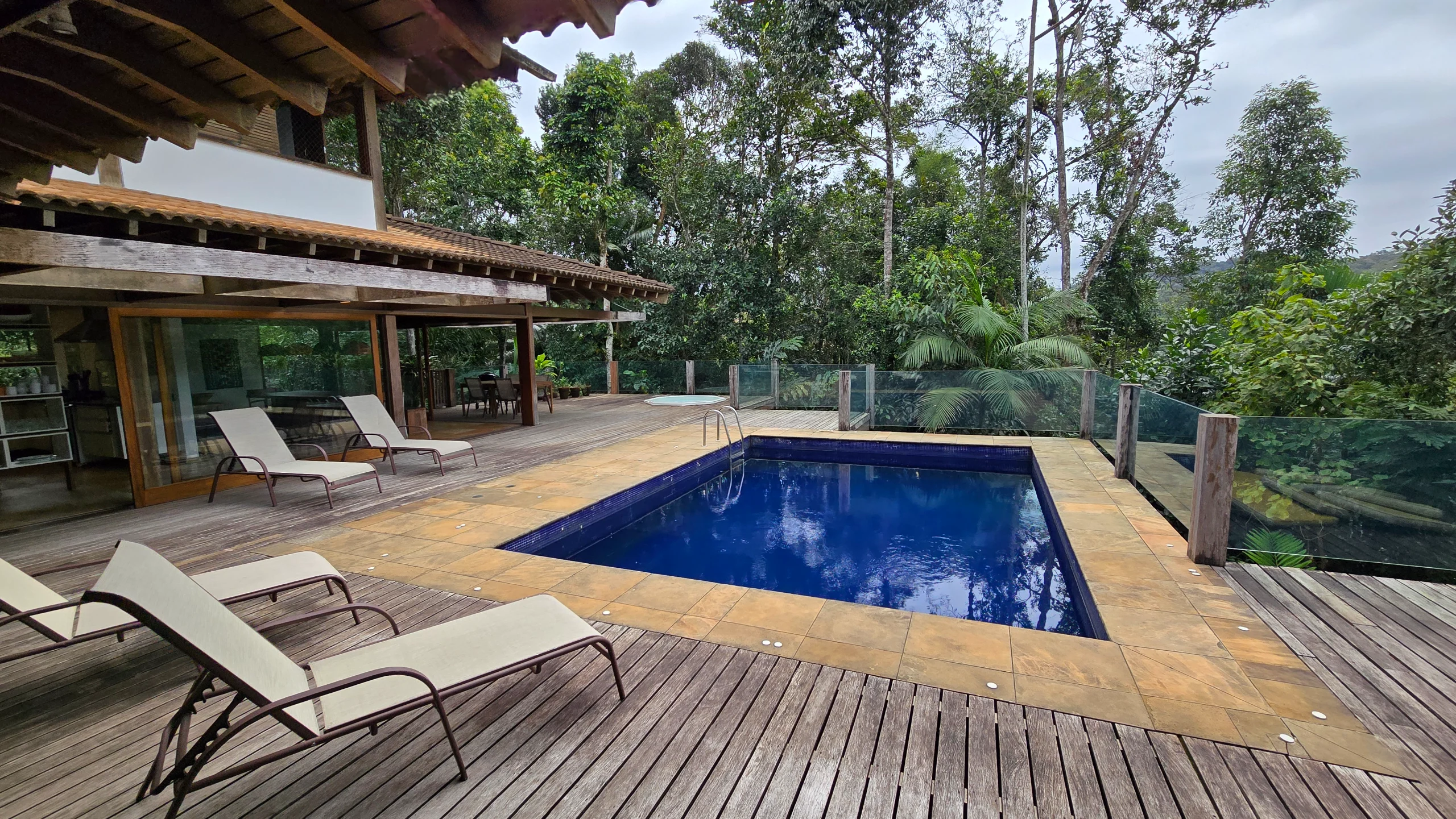 Casa Cercada Pela Mata a Venda no Condominio Iporanga Guaruja Vista Montanha Praia de Iporanga