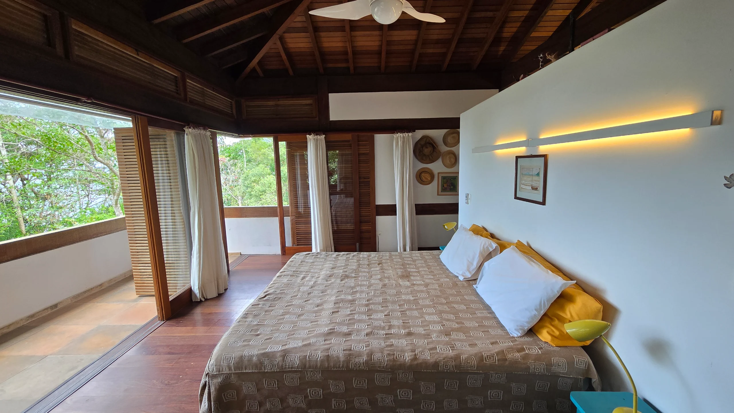 Casa Cercada Pela Mata a Venda no Condominio Iporanga Guaruja Vista Montanha Praia de Iporanga