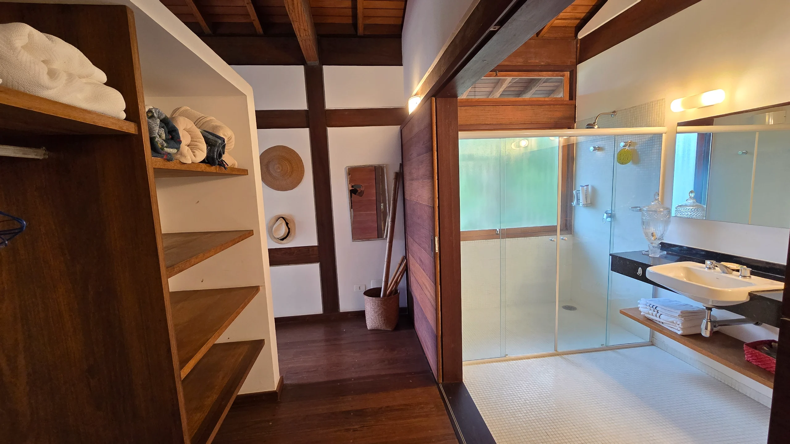 Casa Cercada Pela Mata a Venda no Condominio Iporanga Guaruja Vista Montanha Praia de Iporanga