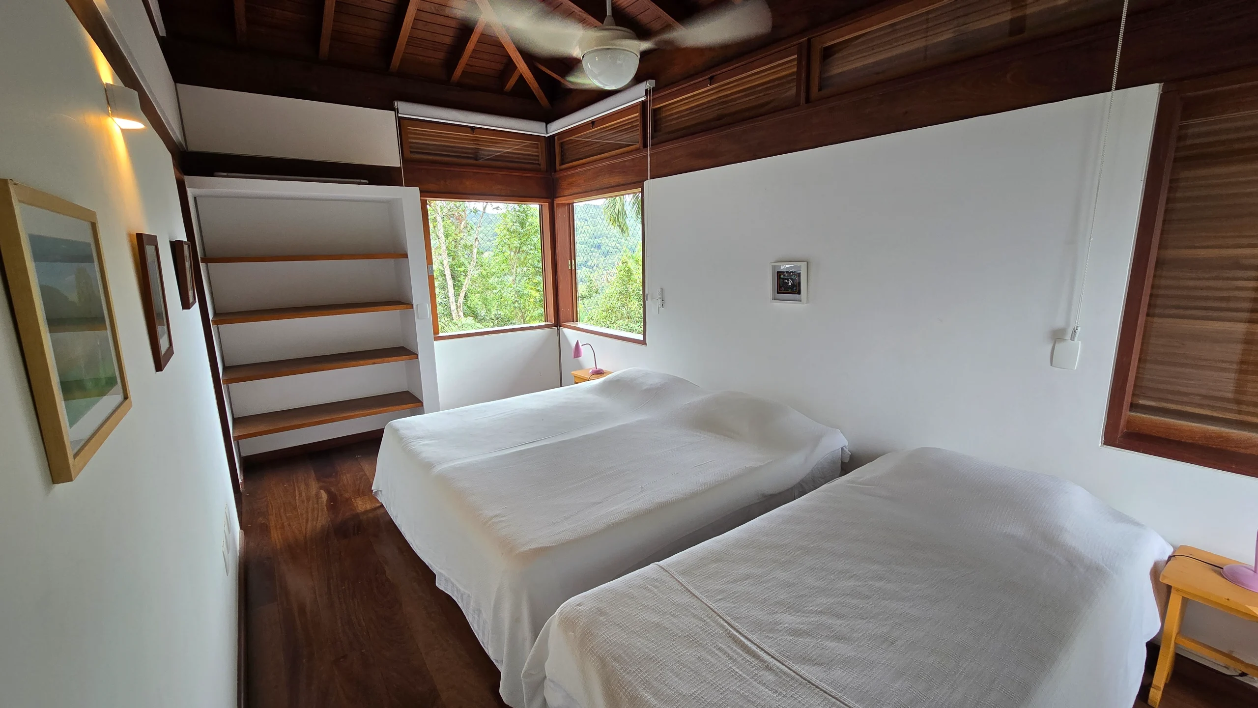 Casa Cercada Pela Mata a Venda no Condominio Iporanga Guaruja Vista Montanha Praia de Iporanga