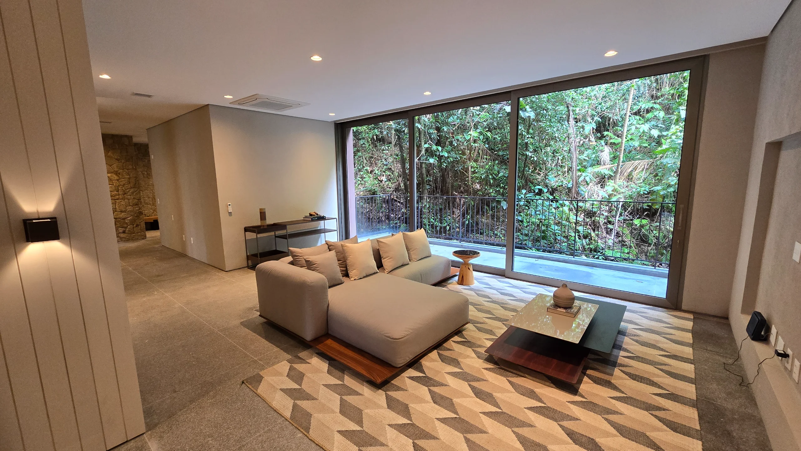 Casa no Condomínio São Pedro Guarujá — Villa 147