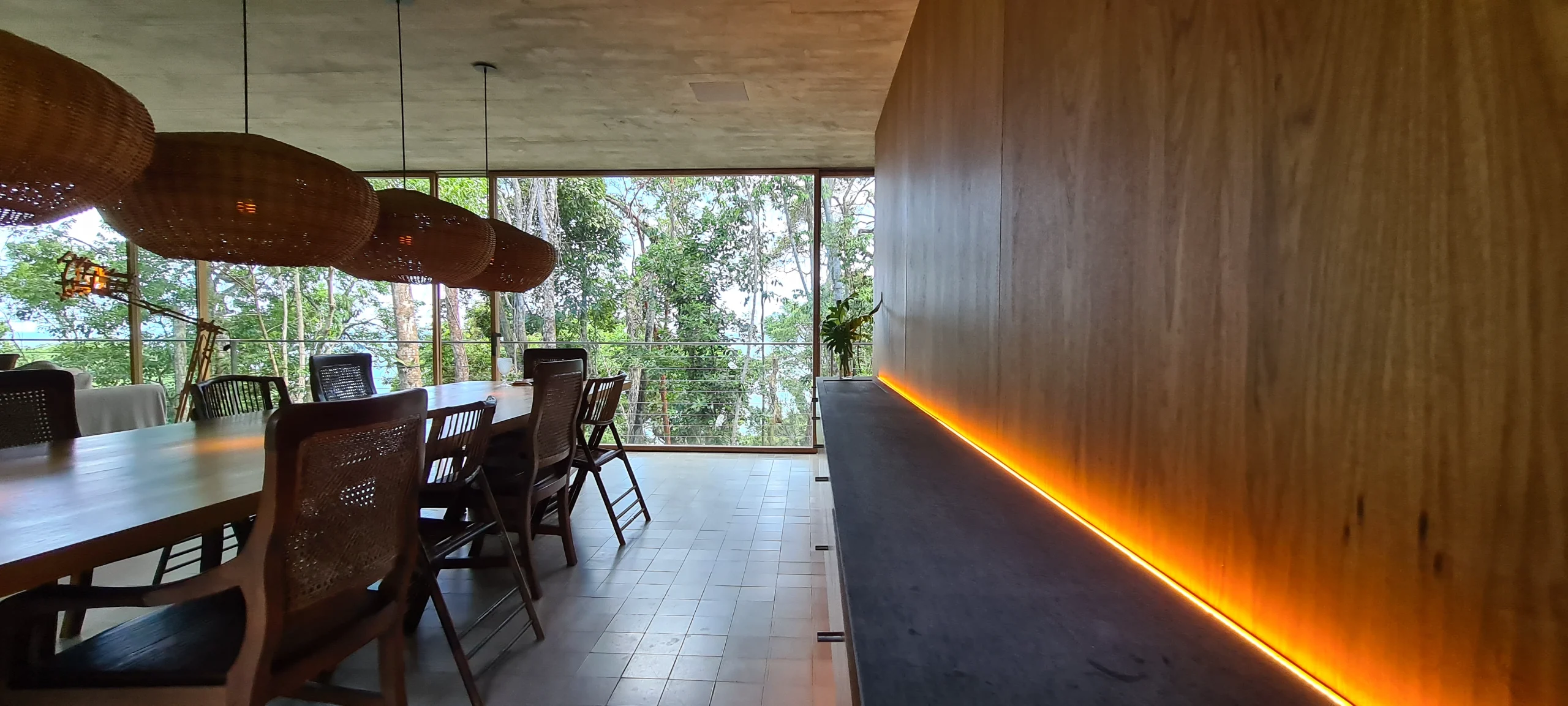 Locação Vista mar Condominio Iporanga Guarujá