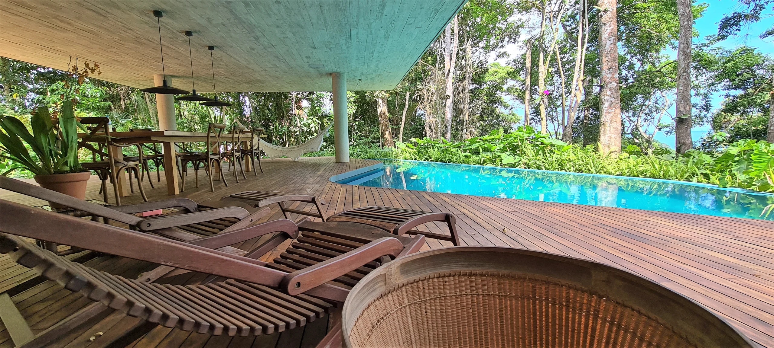 Locação Vista mar Condominio Iporanga Guarujá