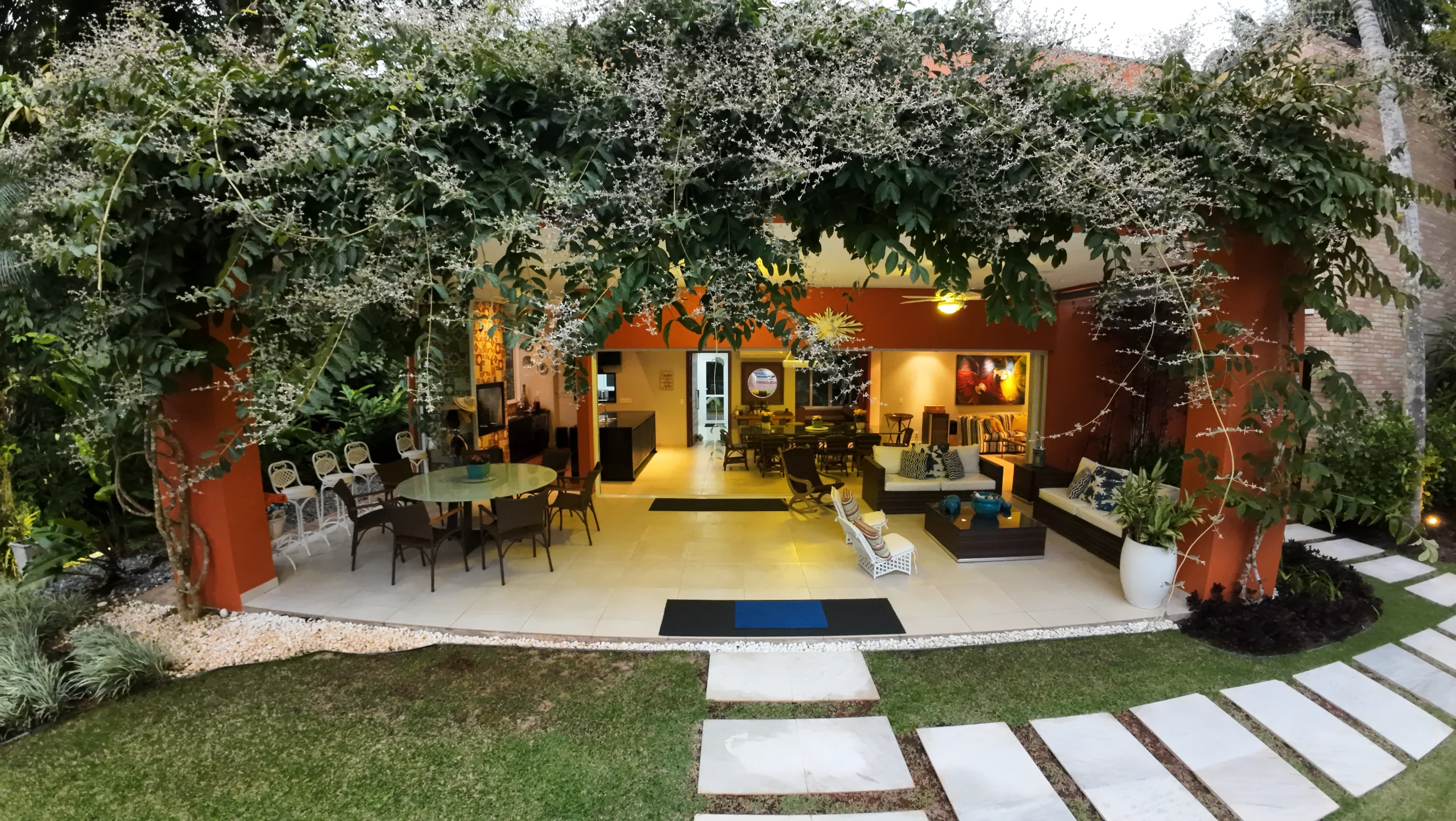 Casa a Venda Praia de Iporanga e Aluguel Temporada Condominio Iporanga Guarujá