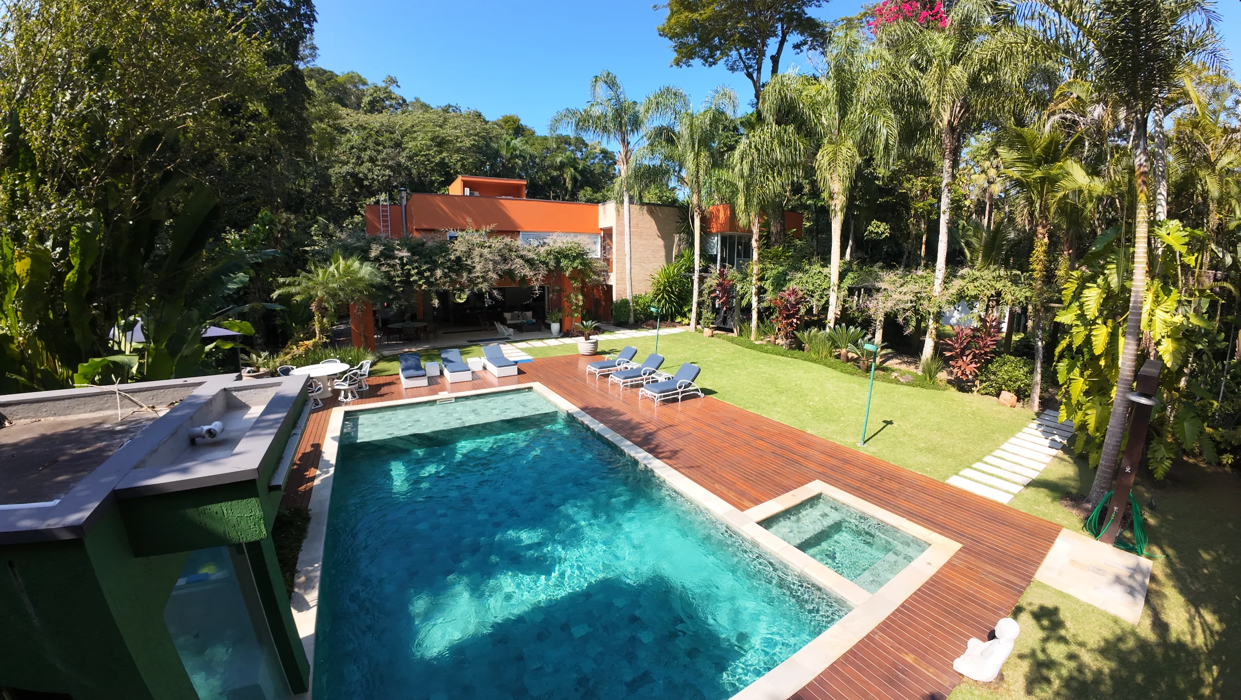 Casa a Venda Praia de Iporanga e Aluguel Temporada Condominio Iporanga Guarujá