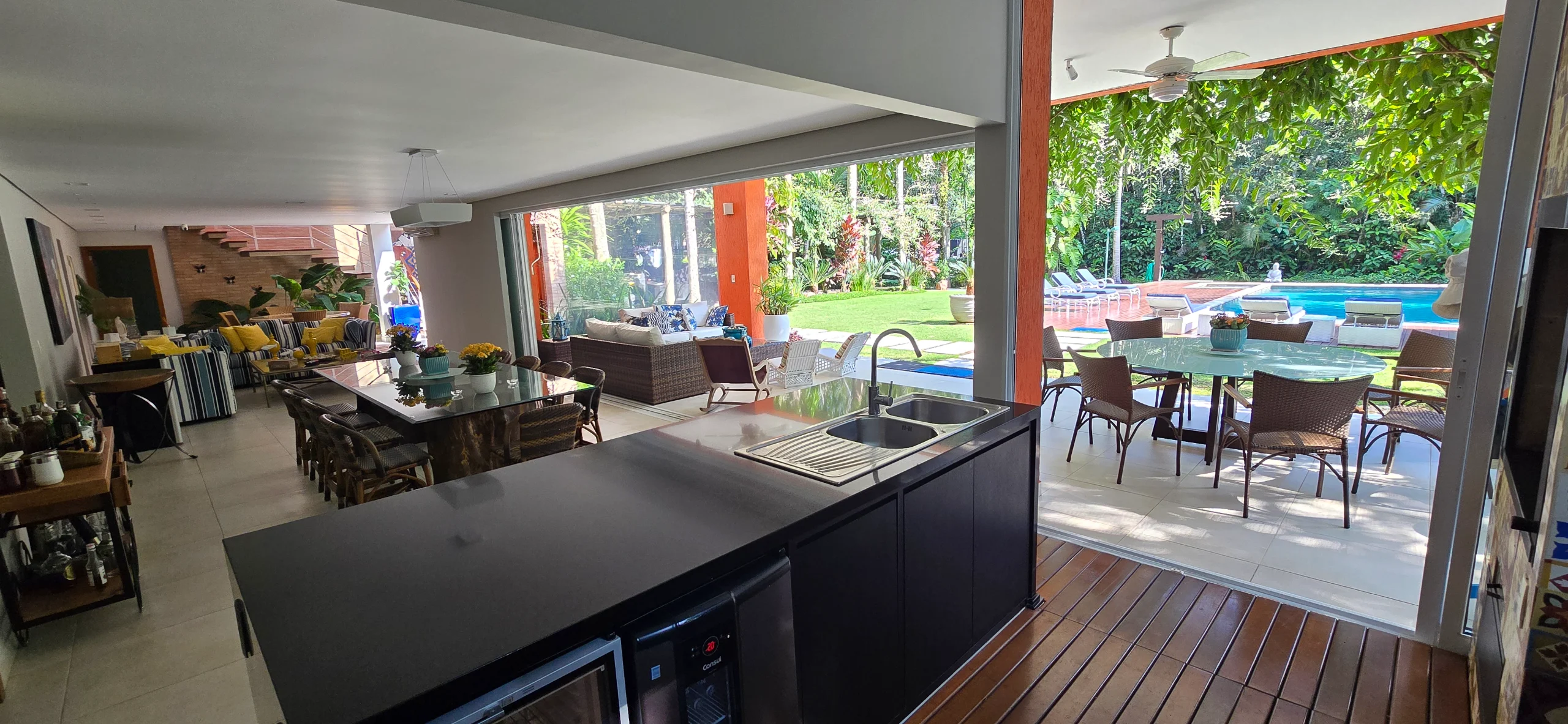 Casa a Venda Praia de Iporanga e Aluguel Temporada Condominio Iporanga Guarujá