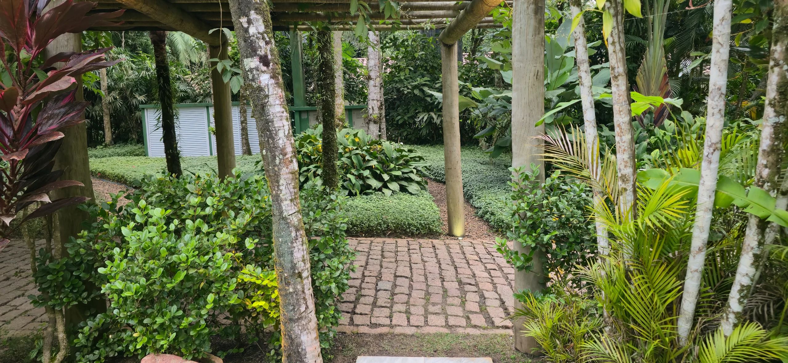 Casa a Venda Praia de Iporanga e Aluguel Temporada Condominio Iporanga Guarujá