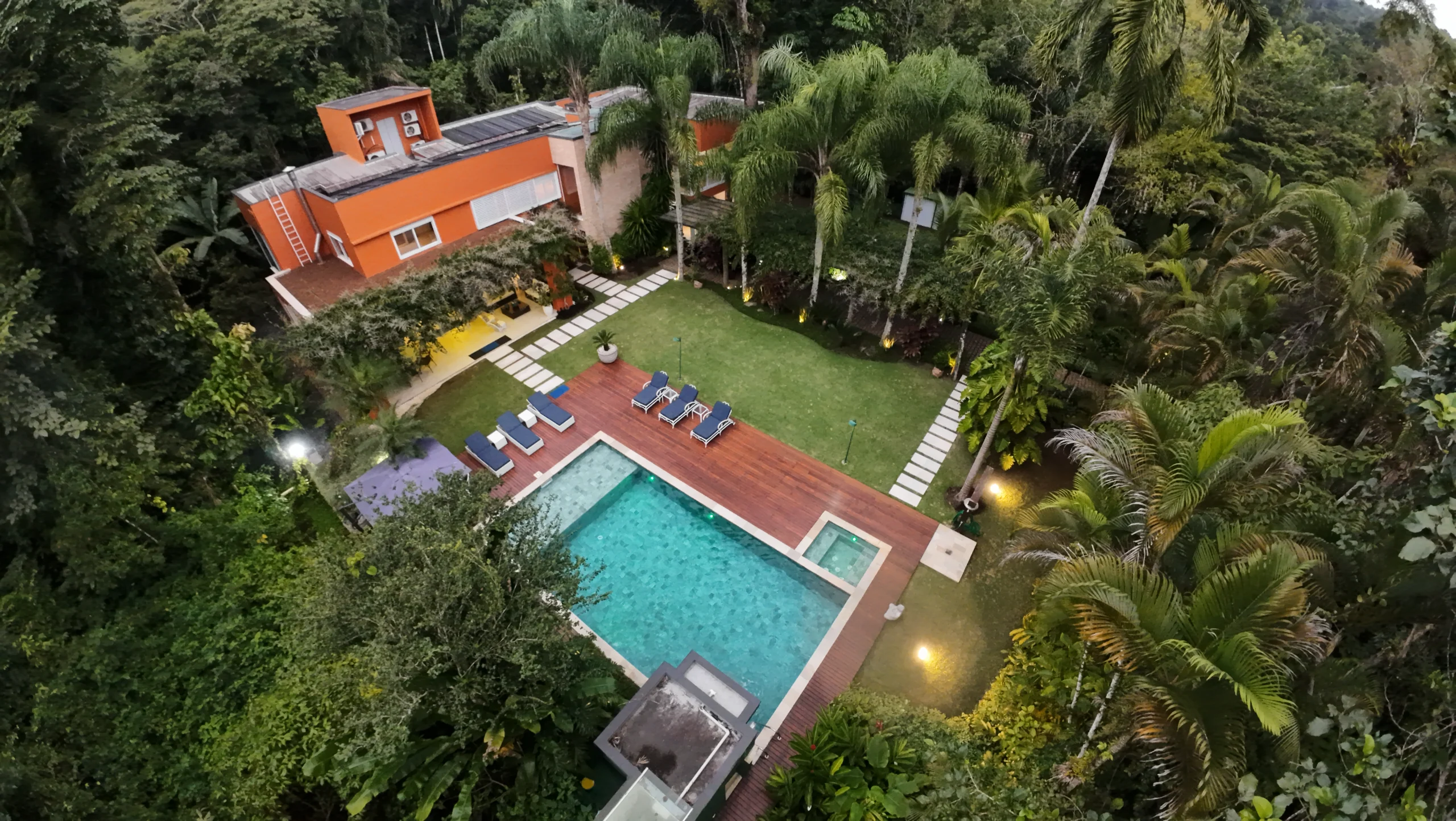 Casa a Venda Praia de Iporanga e Aluguel Temporada Condominio Iporanga Guarujá