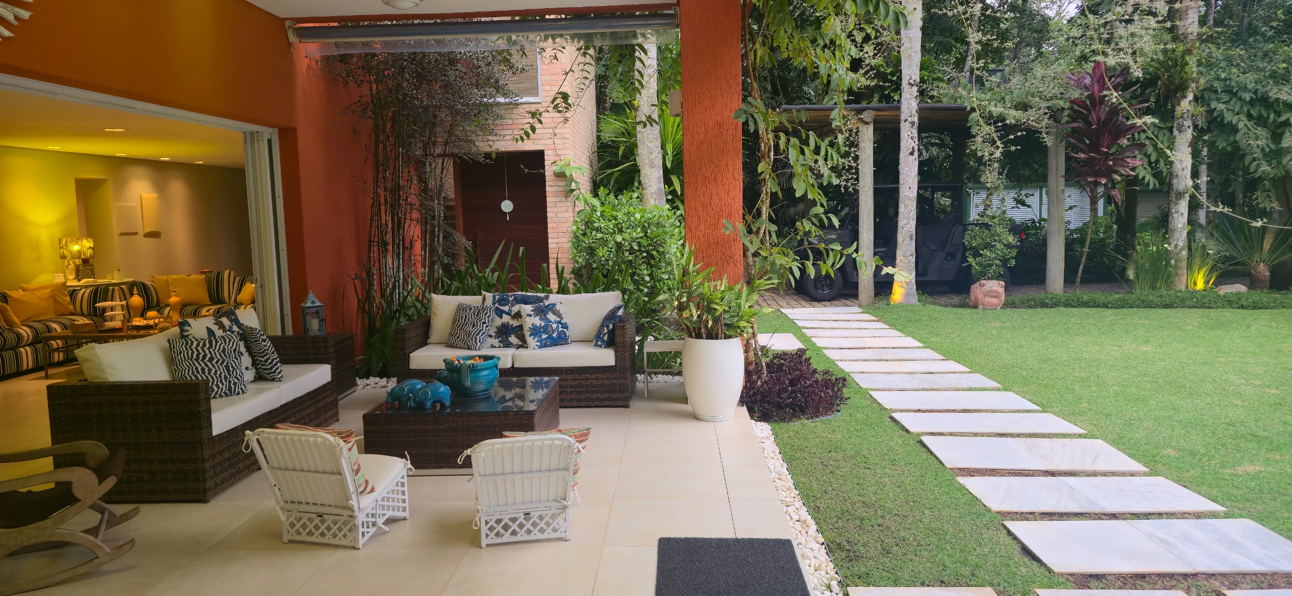 Casa a Venda Praia de Iporanga e Aluguel Temporada Condominio Iporanga Guarujá