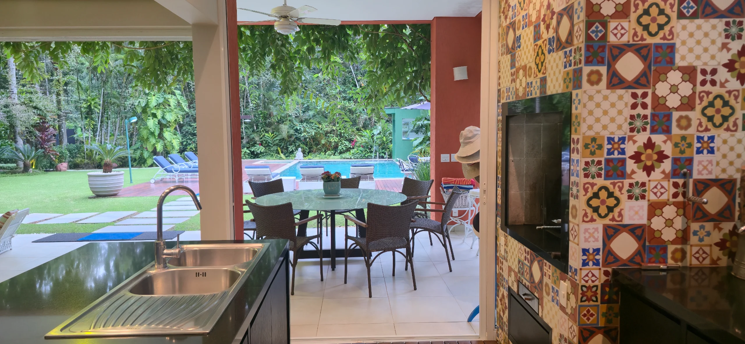 Casa a Venda Praia de Iporanga e Aluguel Temporada Condominio Iporanga Guarujá
