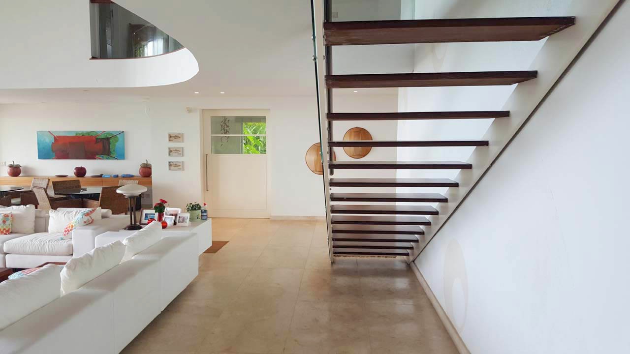 Casa no Condomínio Iporanga Guarujá — Villa 493