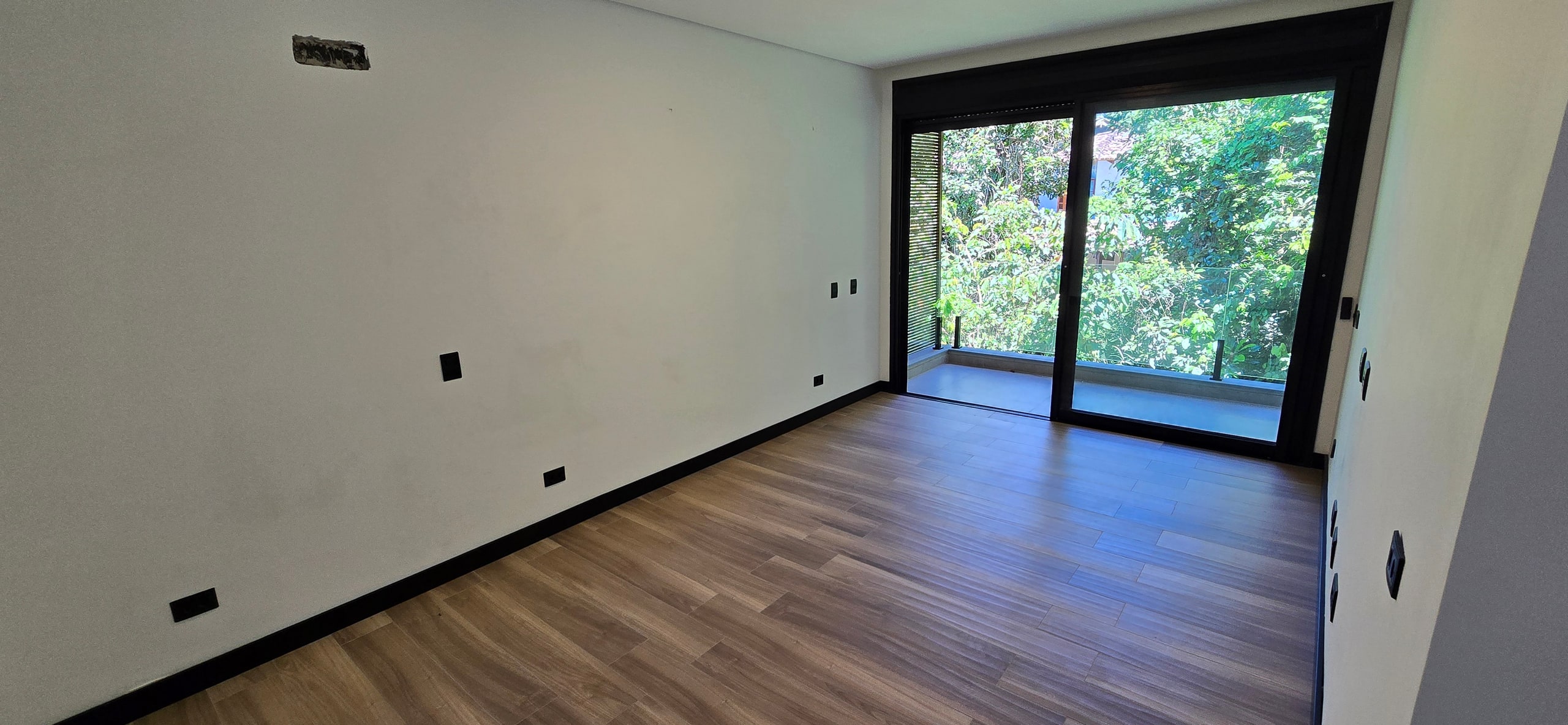 Casa Nova a Venda Condominio Iporanga Praia de iporanga Guarujá