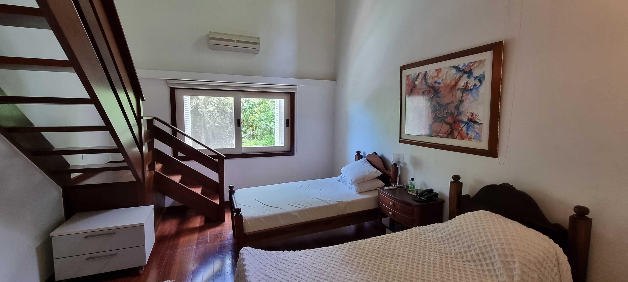 Imoveis Venda meio Mato do Condominio São Pedro Guaruja