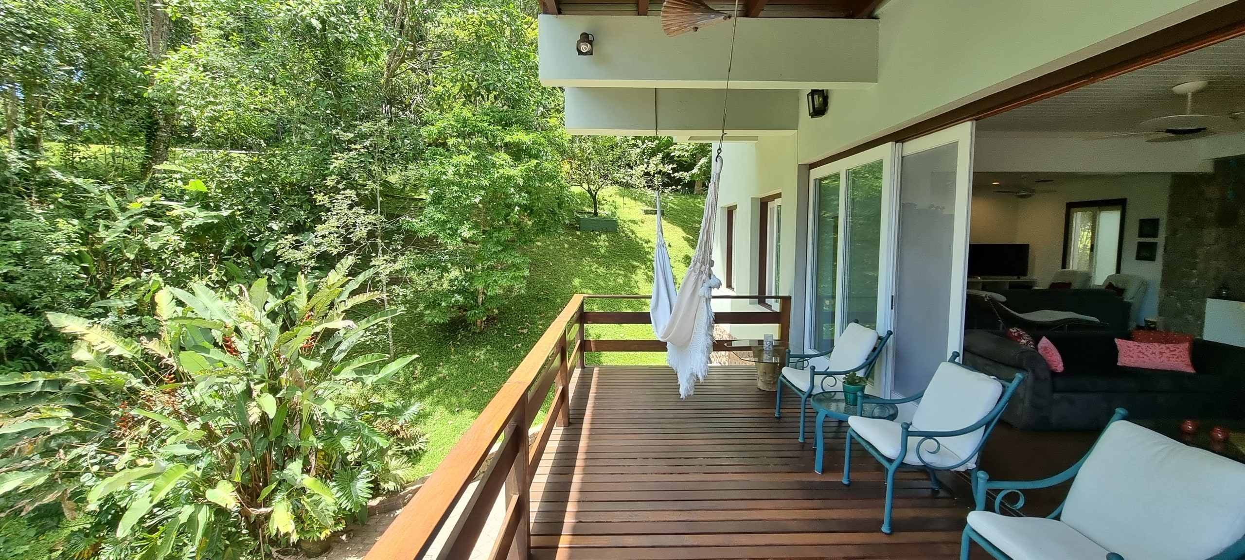 Imoveis Venda meio Mato do Condominio São Pedro Guaruja