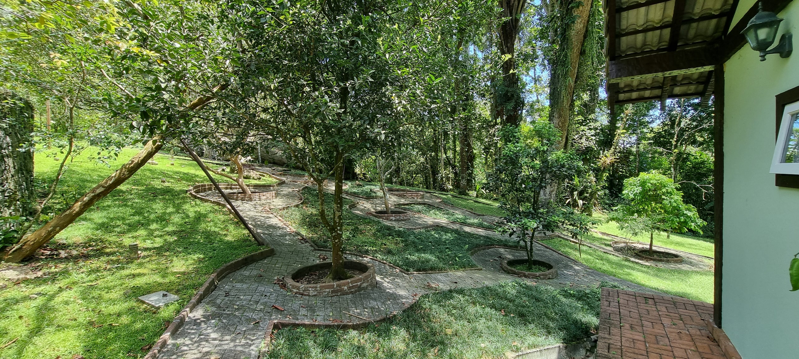 Imoveis Venda meio Mato do Condominio São Pedro Guaruja
