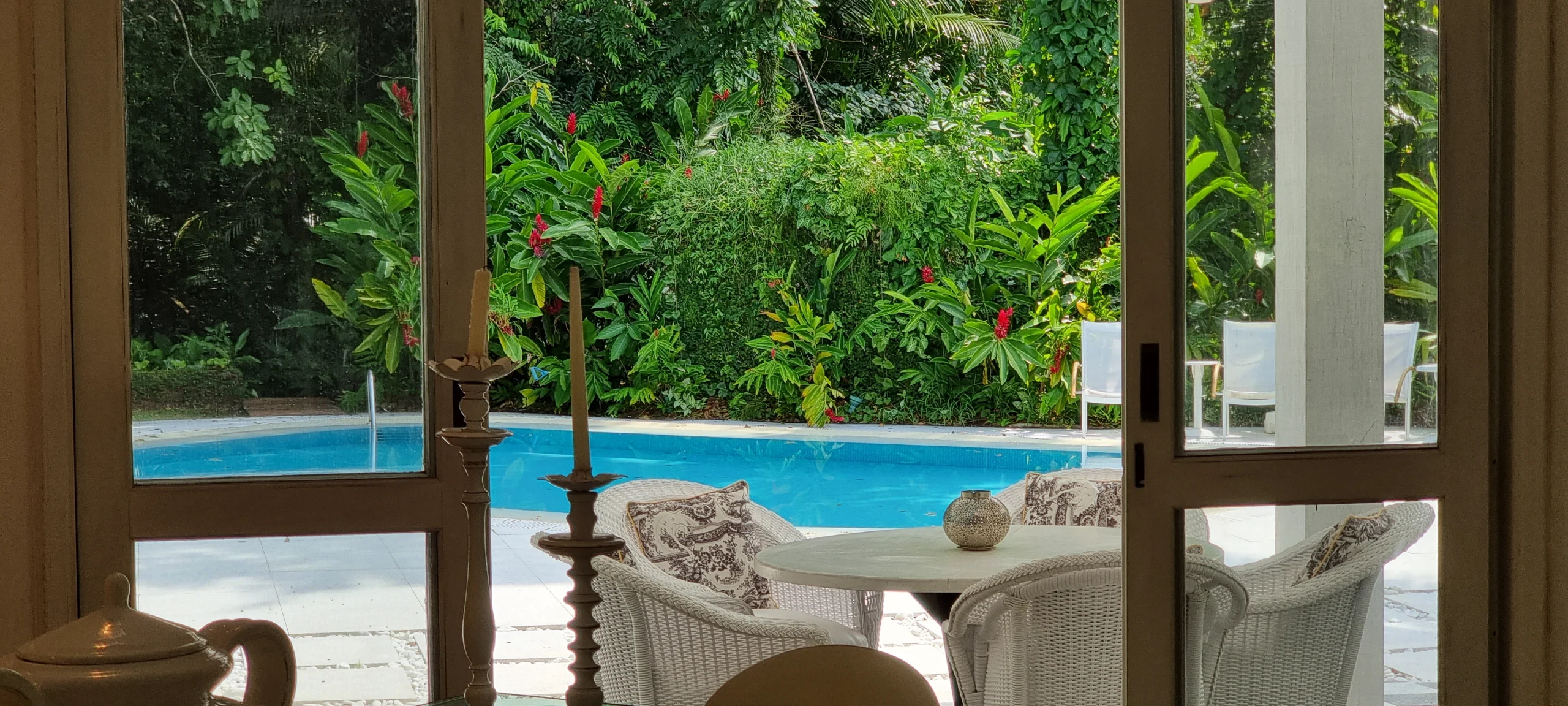 Locação Temporada no Condominio Iporanga Guarujá