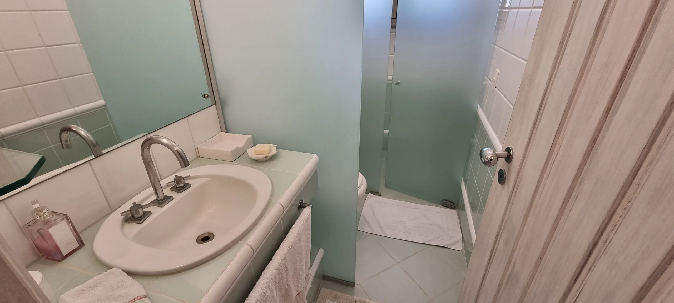 Locação Temporada no Condominio Iporanga Guarujá