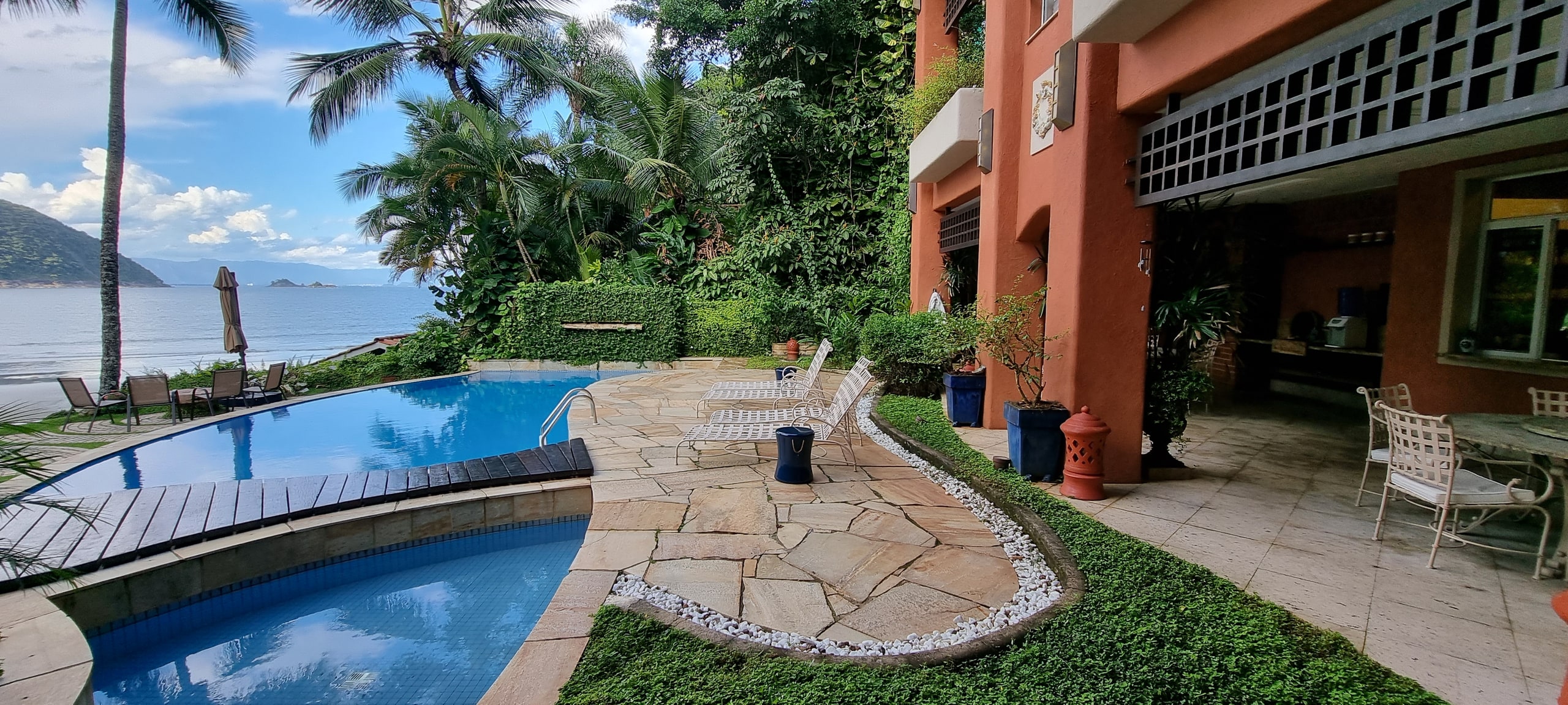 Casas Locaão Pé na Areia Condominio Iporanga