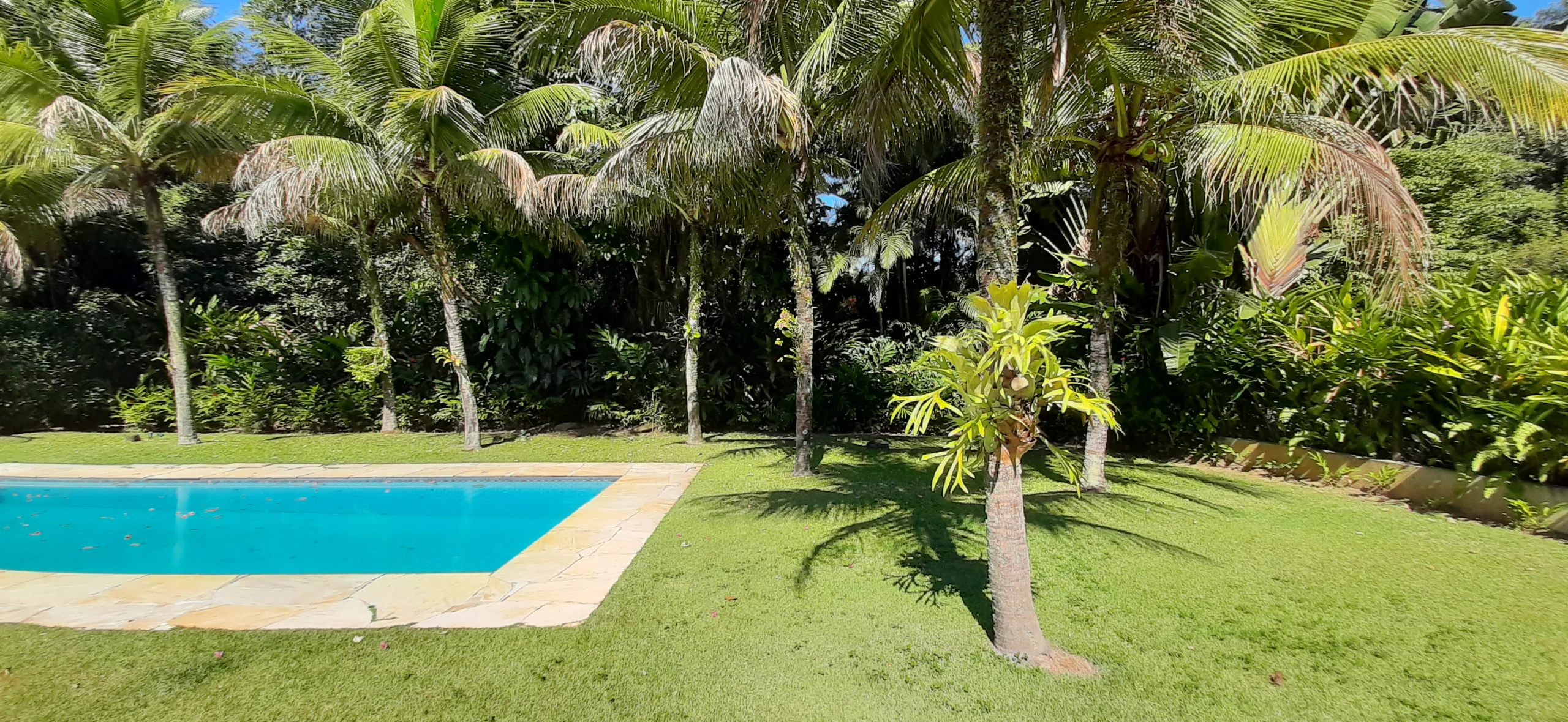 Casas no Condominio Iporanga a Venda