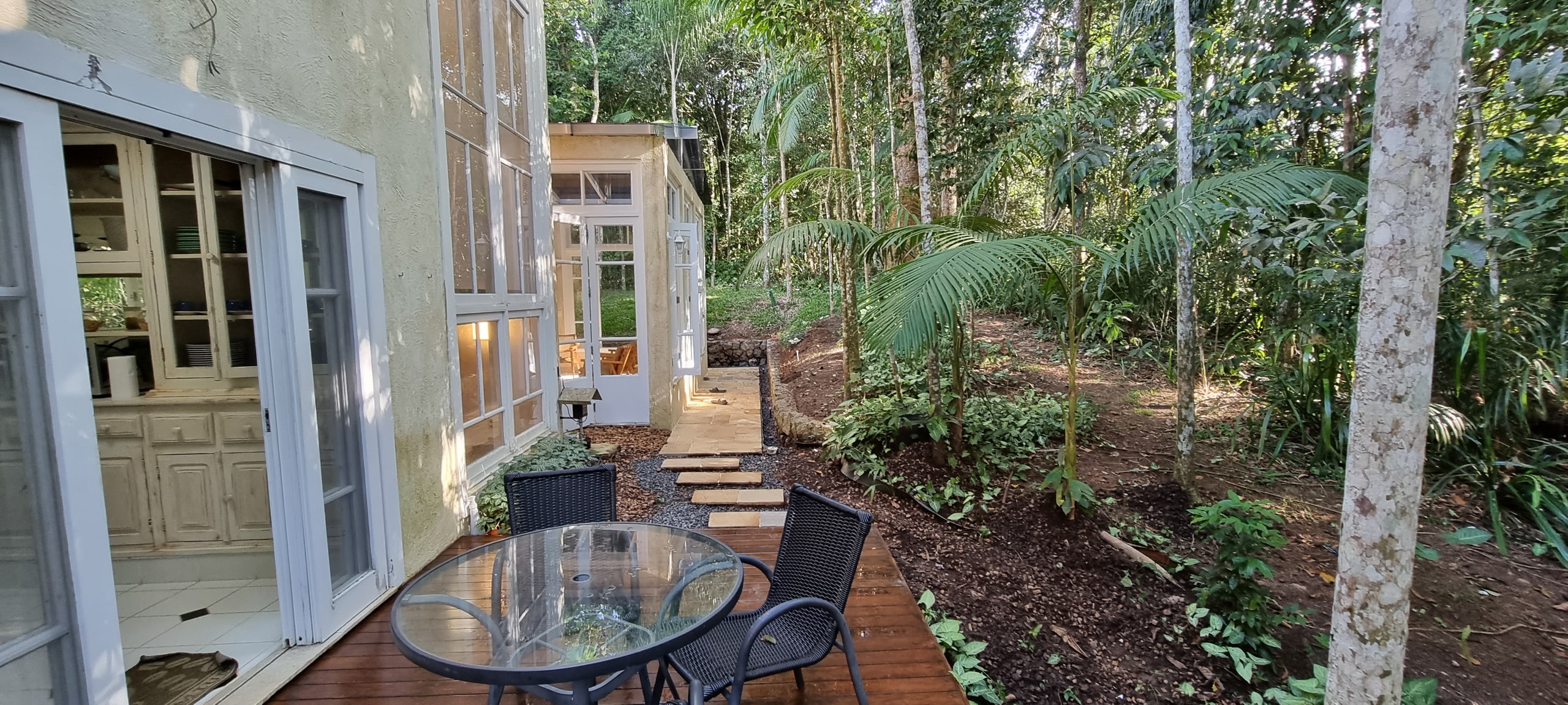 Locação no Condominio Iporanga Guaruja