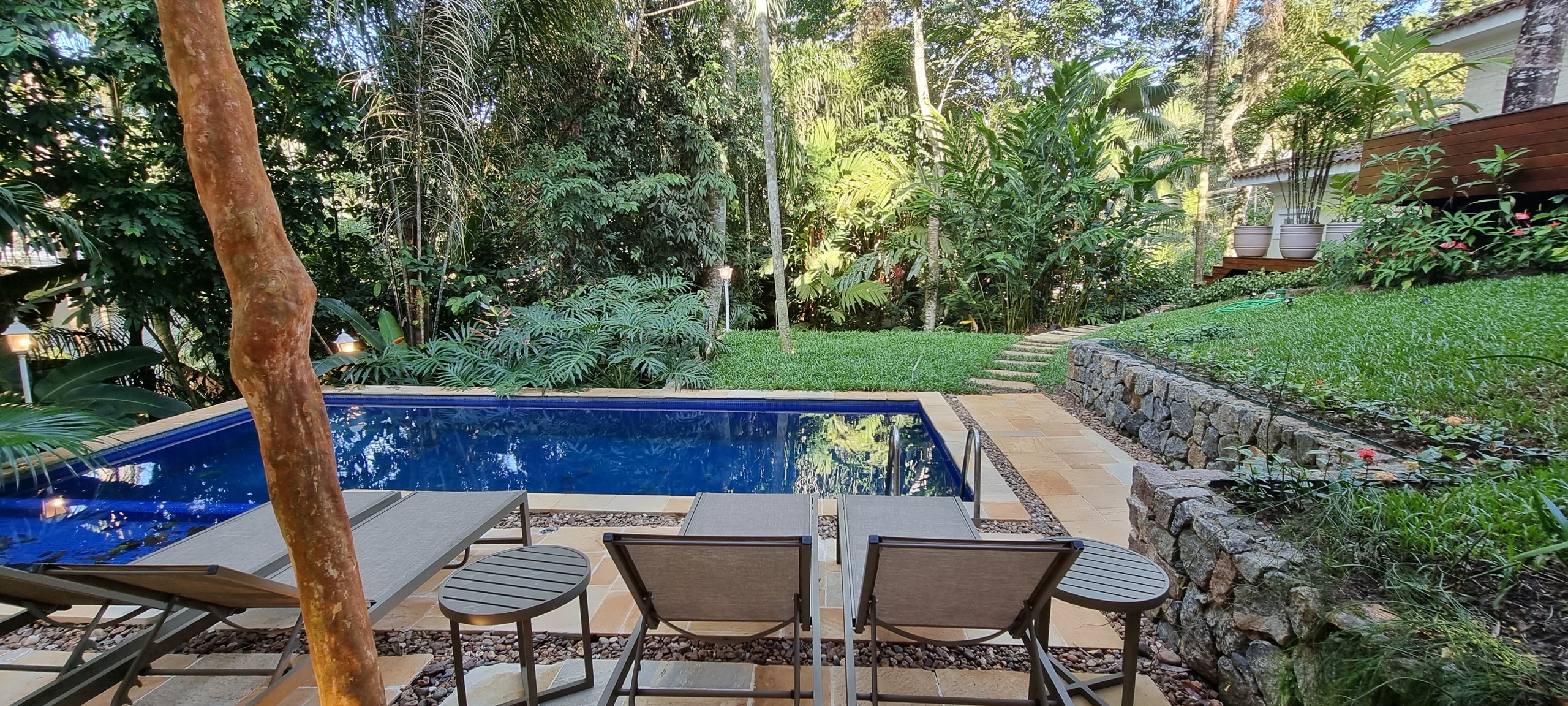 Locação no Condominio Iporanga Guaruja