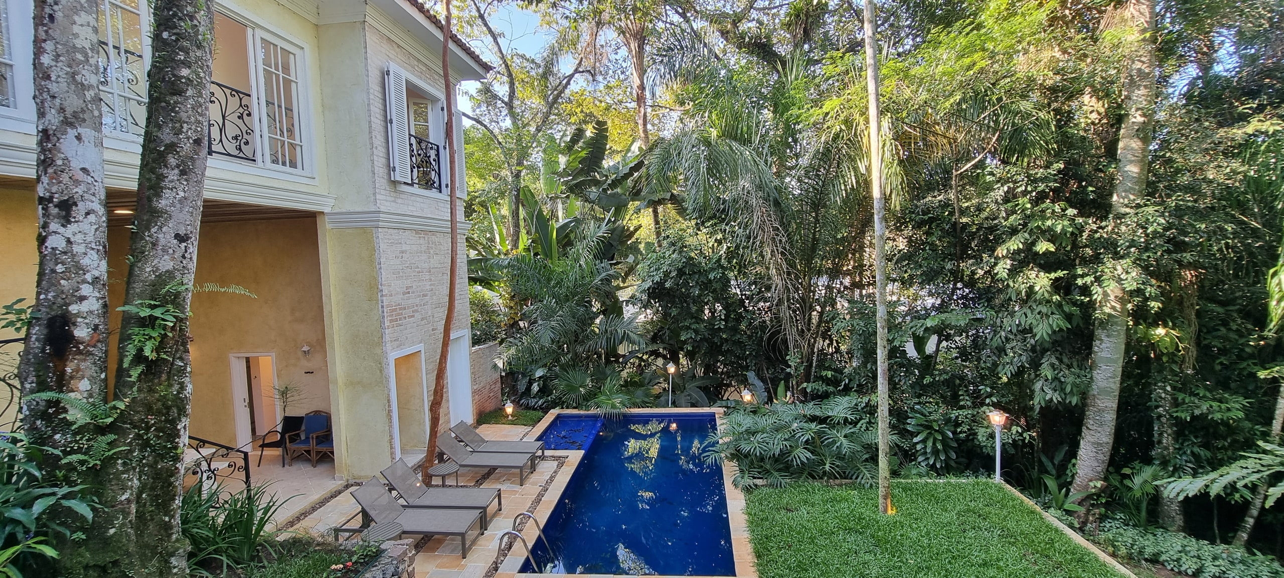 Locação no Condominio Iporanga Guaruja