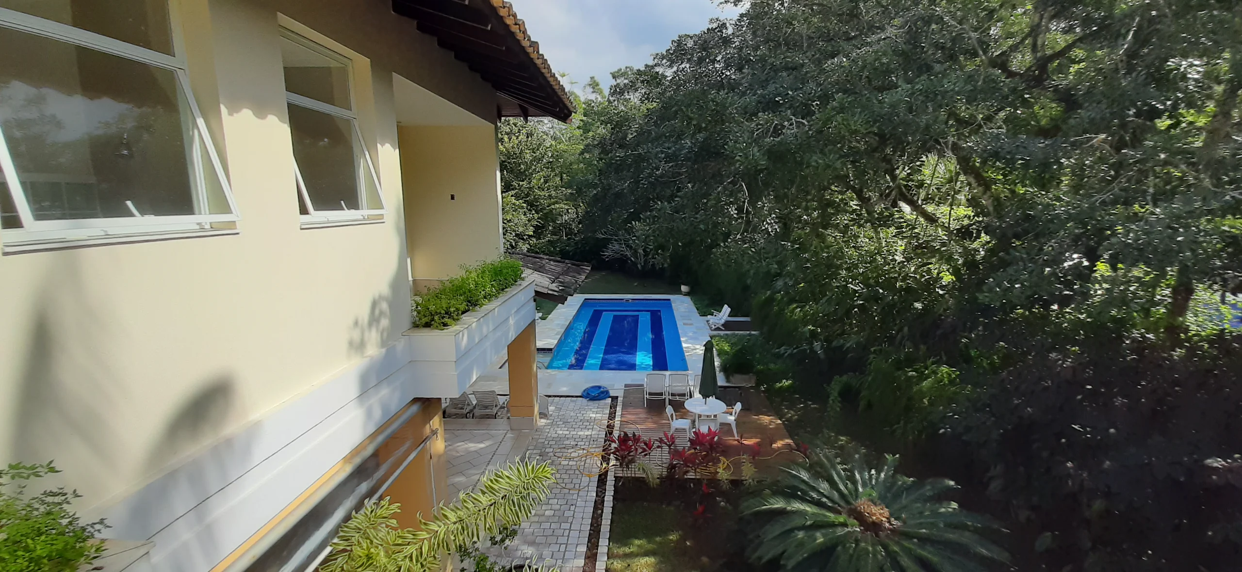 Casa Venda Perto da Praia no Condominio Iporanga Guarujá