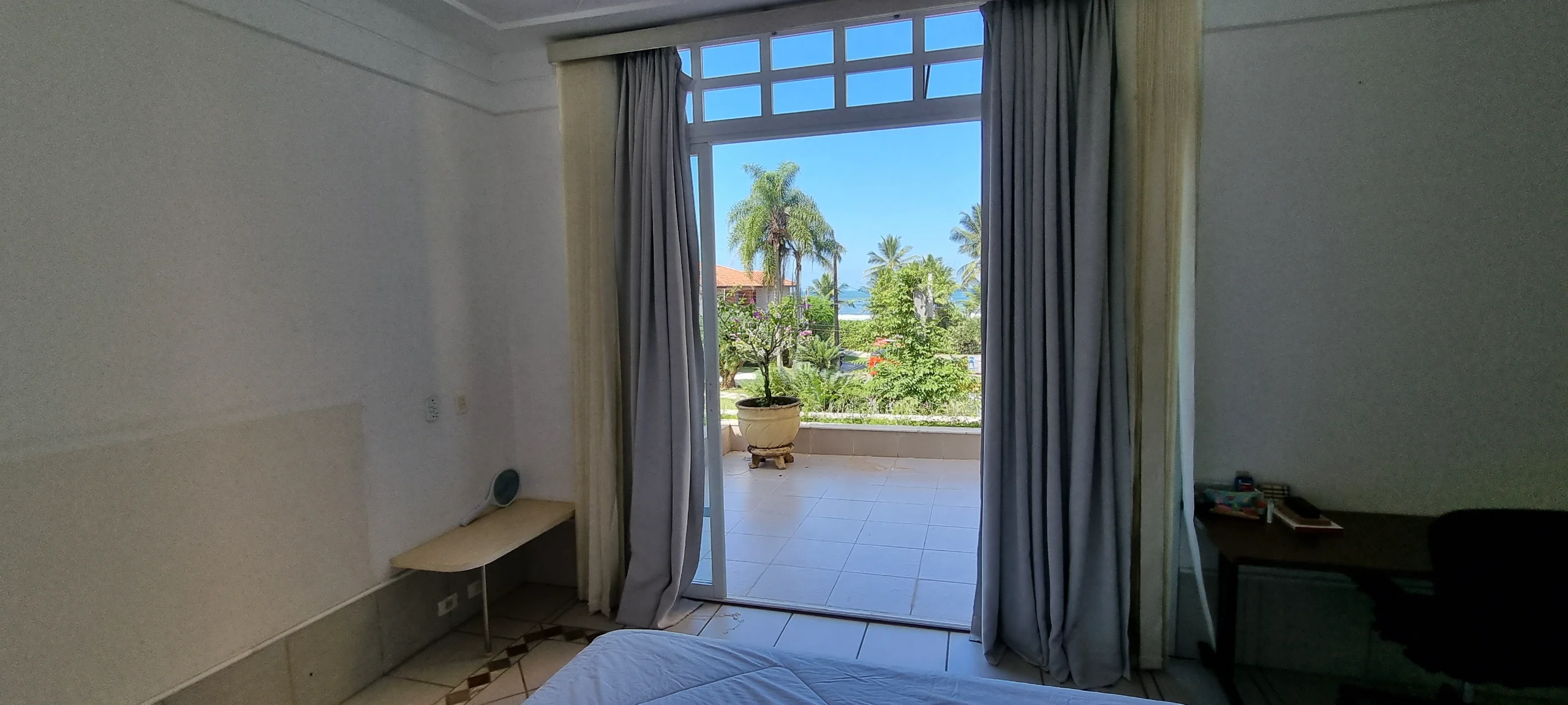 Casa Venda Perto da Praia no Condominio Iporanga Guarujá