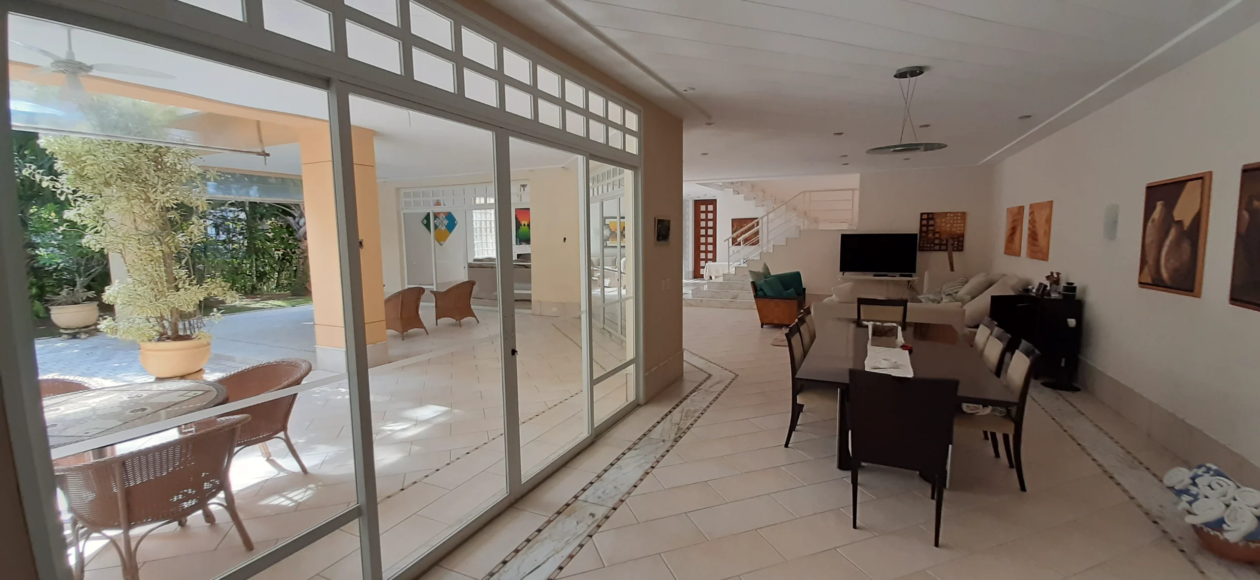 Casa Venda Perto da Praia no Condominio Iporanga Guarujá