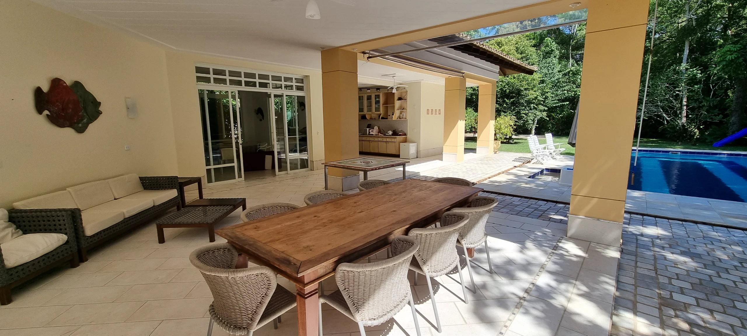 Casa Venda Perto da Praia no Condominio Iporanga Guarujá