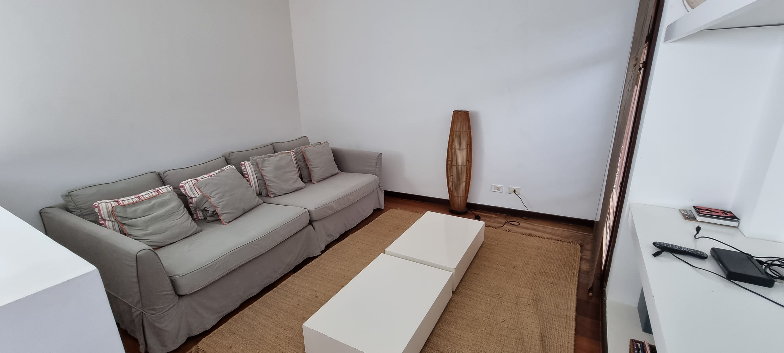 Suites (25)