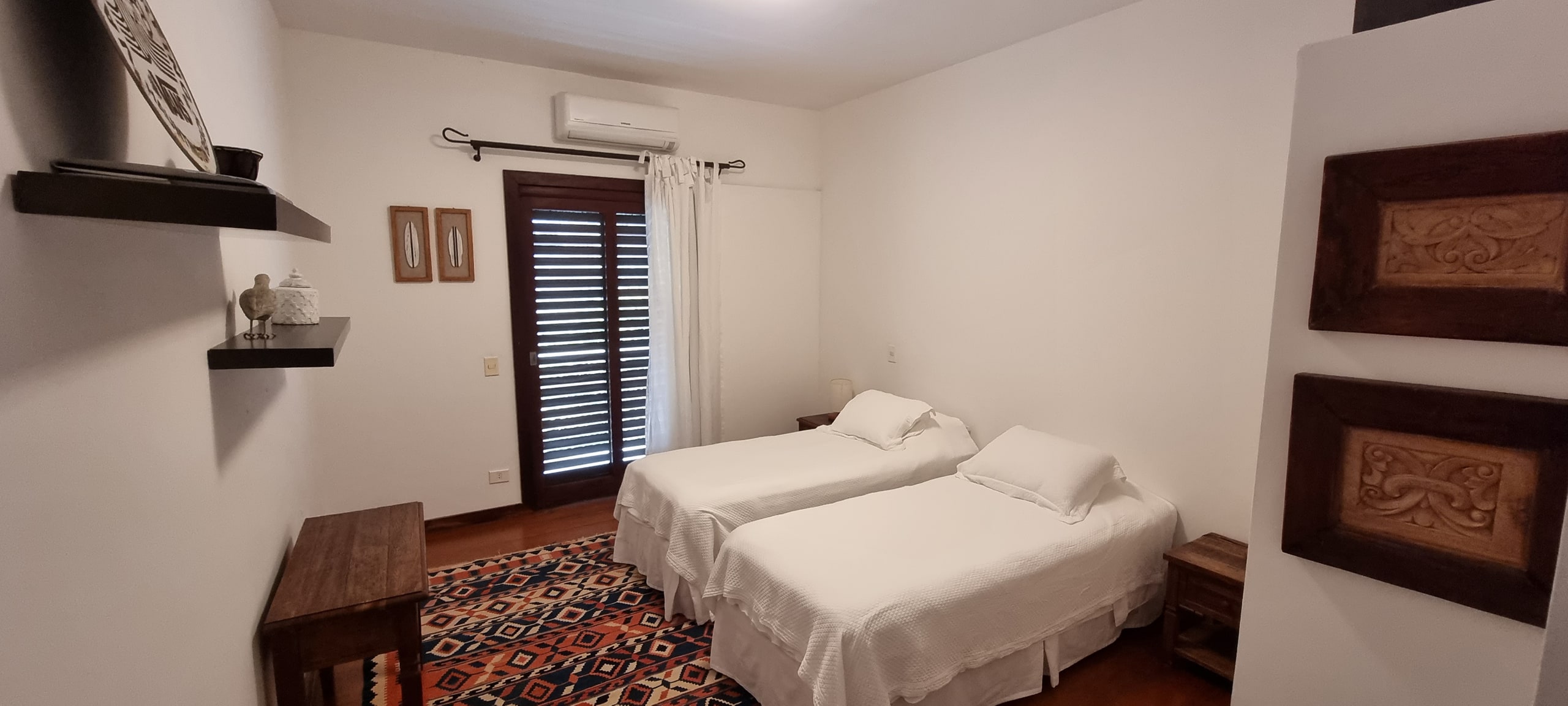 Suites (19)