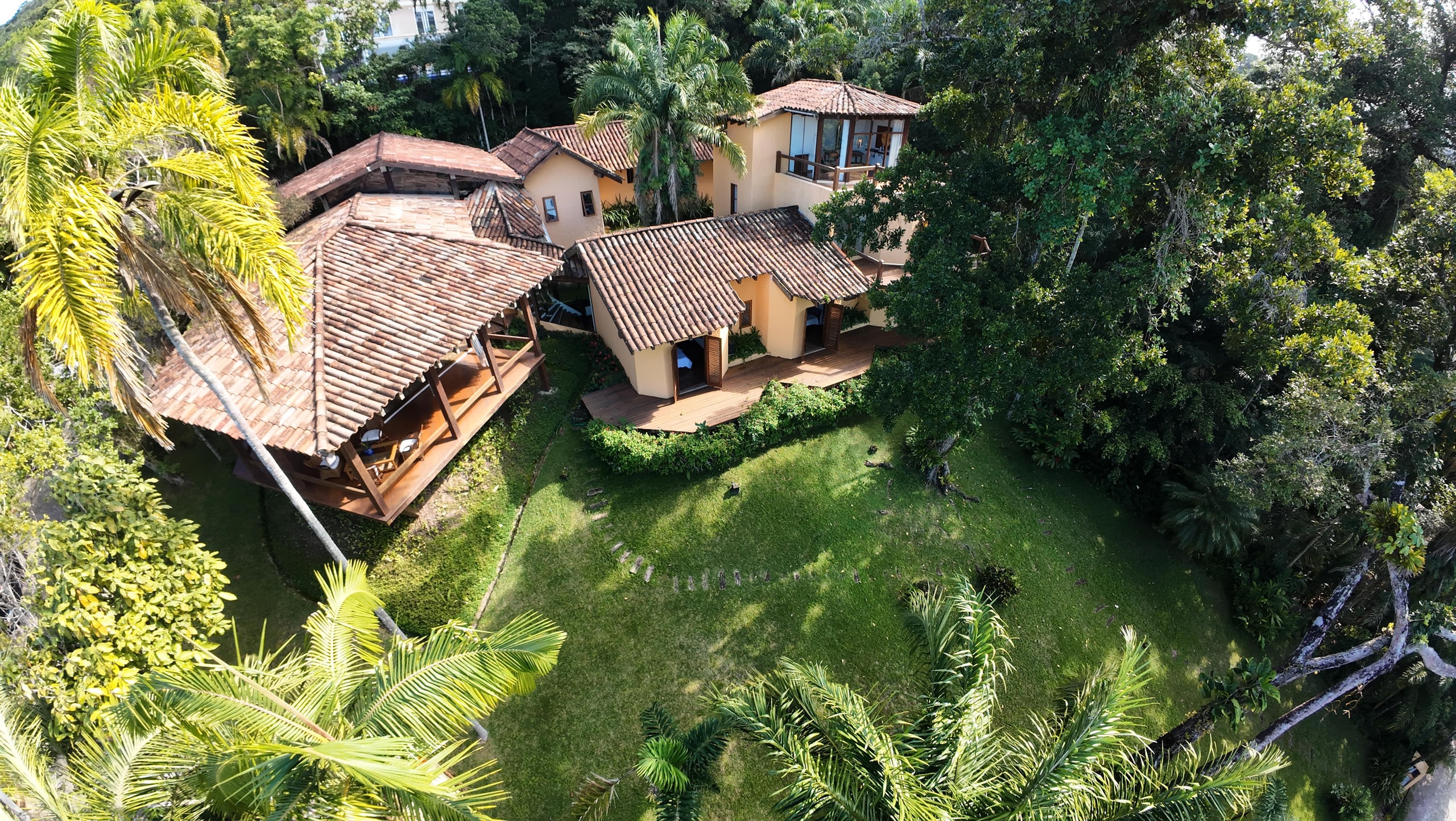 Casa em Meio a Natureza do Condominio São Pedro no Guaruja