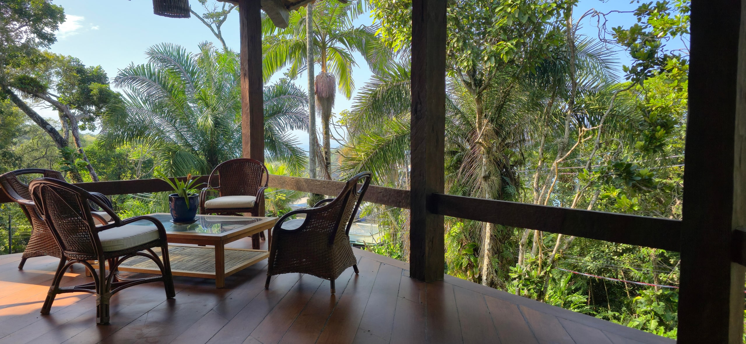 Casa em Meio a Natureza do Condominio São Pedro no Guaruja