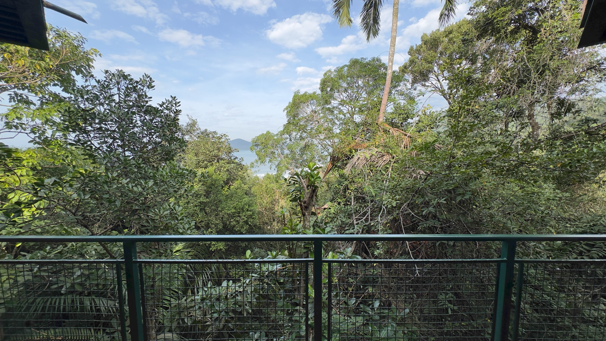 Imóveis no Condominio Iporanga com Vista para o Mar em Guarujá