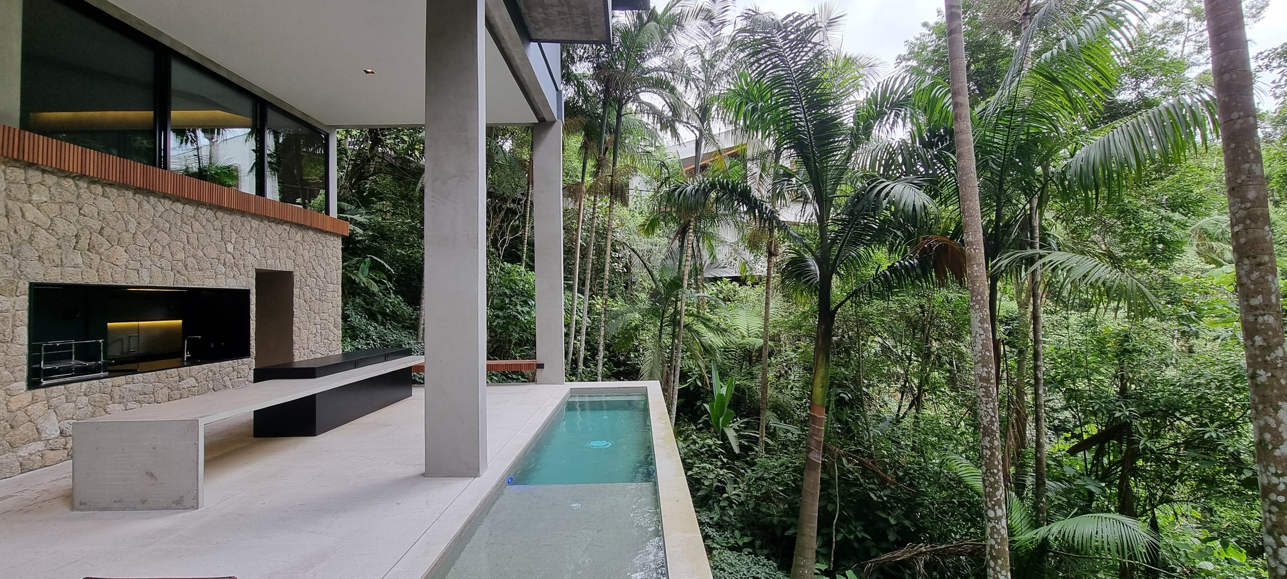 Imoveis no Condomini São Pedro Praia de Sao Pedro Guaruja