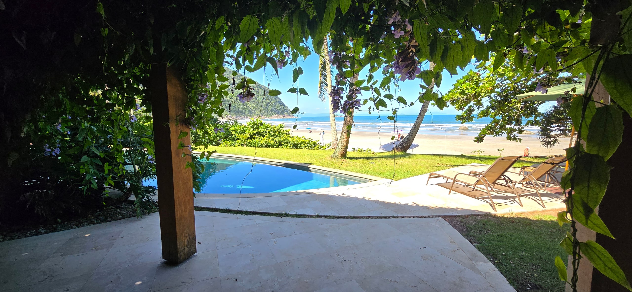 Casa Pé na Areia Aluguel no Condominio Taguaiba Guarujá