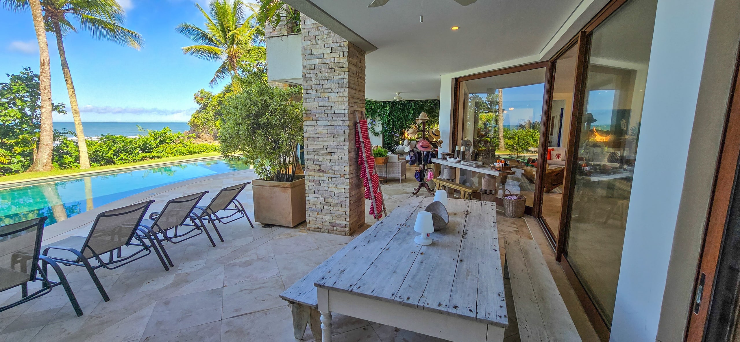 Casa Pé na Areia Aluguel no Condominio Taguaiba Guarujá