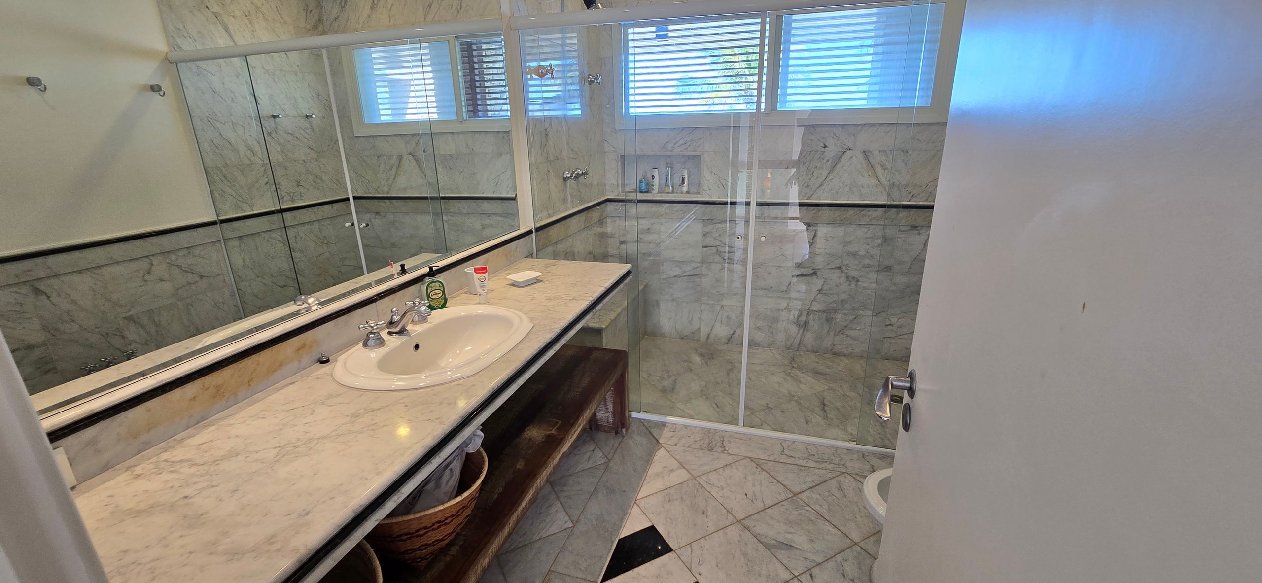Casa Pé na Areia Aluguel no Condominio Taguaiba Guarujá