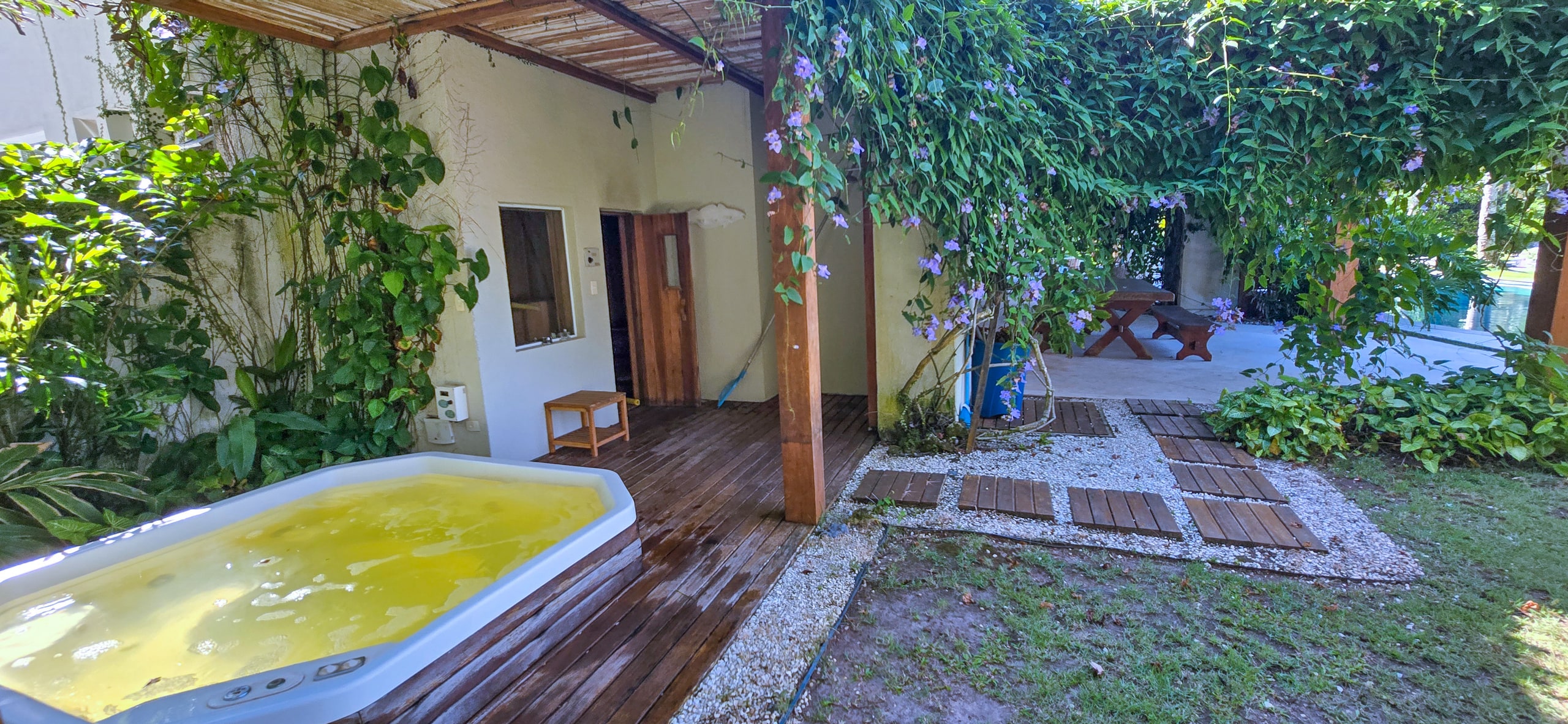 Casa Pé na Areia Aluguel no Condominio Taguaiba Guarujá