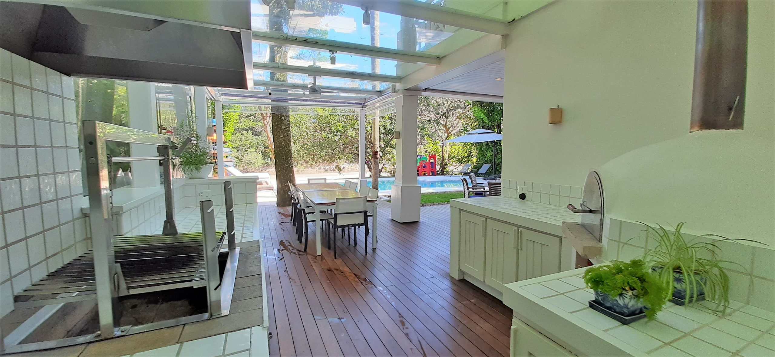 Casa a venda Condominio Iporanga no Guarujá