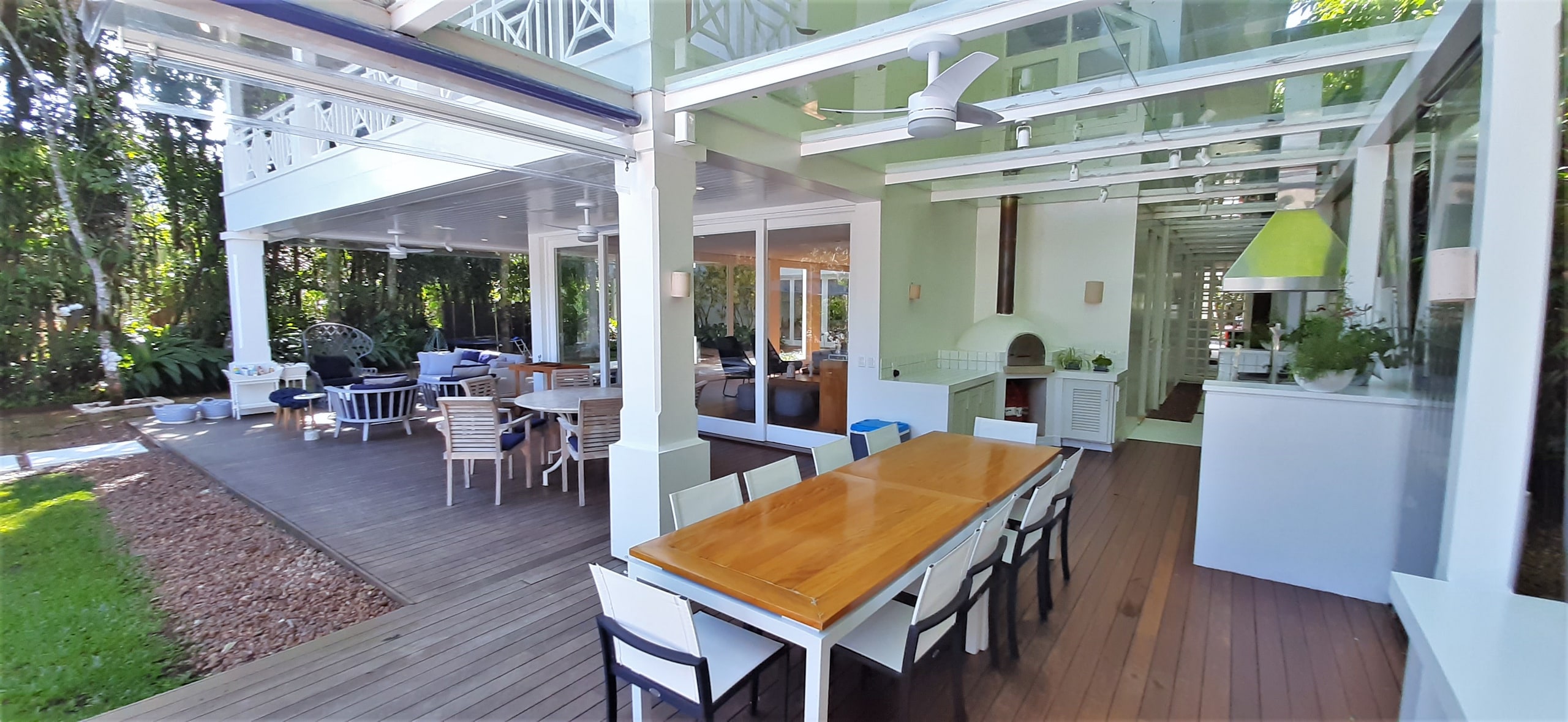 Casa a venda Condominio Iporanga no Guarujá