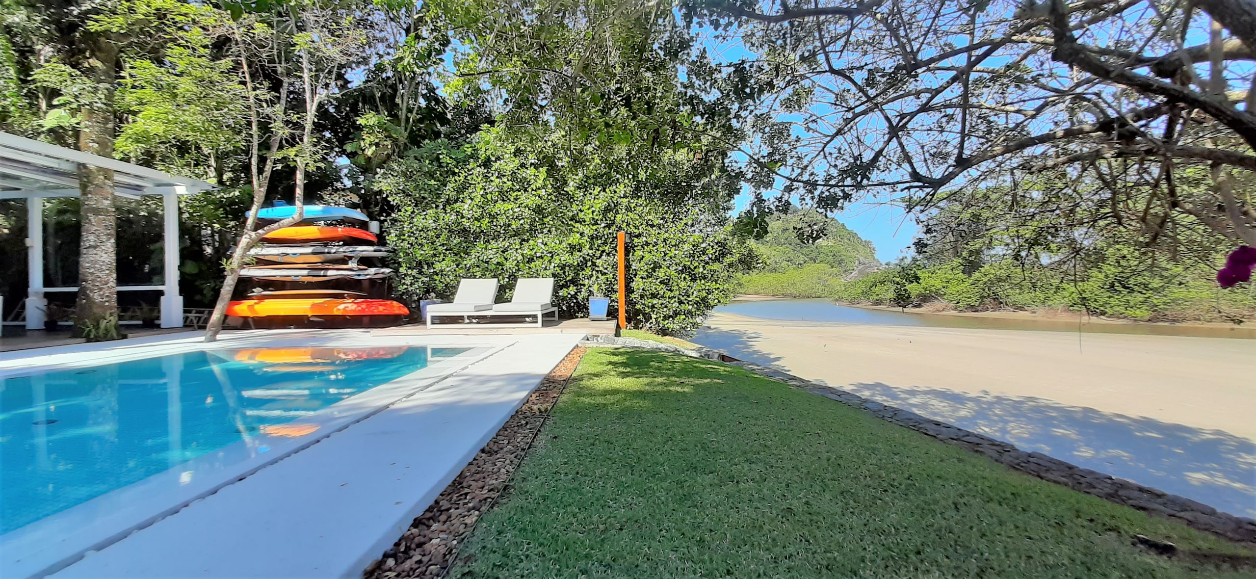 Casa a venda Condominio Iporanga no Guarujá