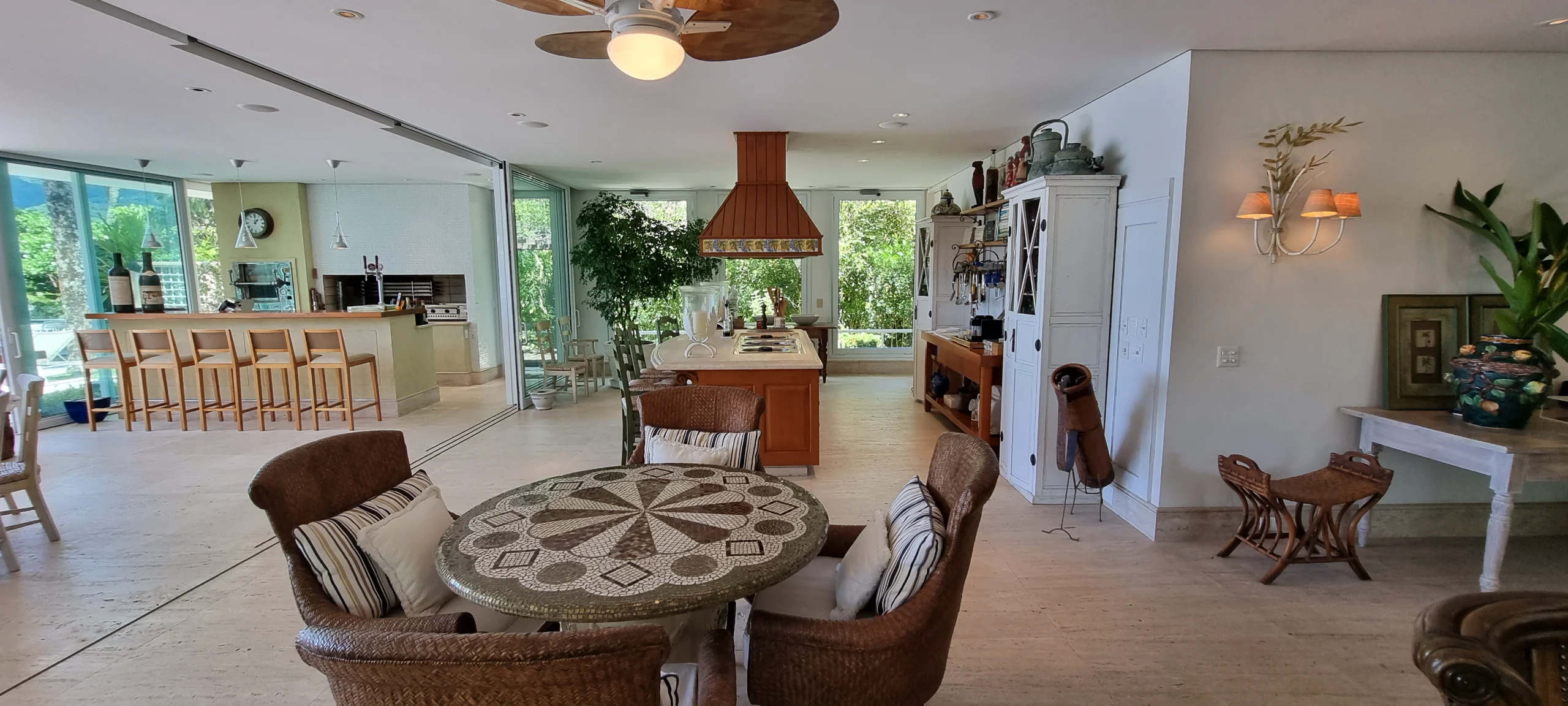 Casa Pé na Areia A venda Condominio Iporanga Guarujá