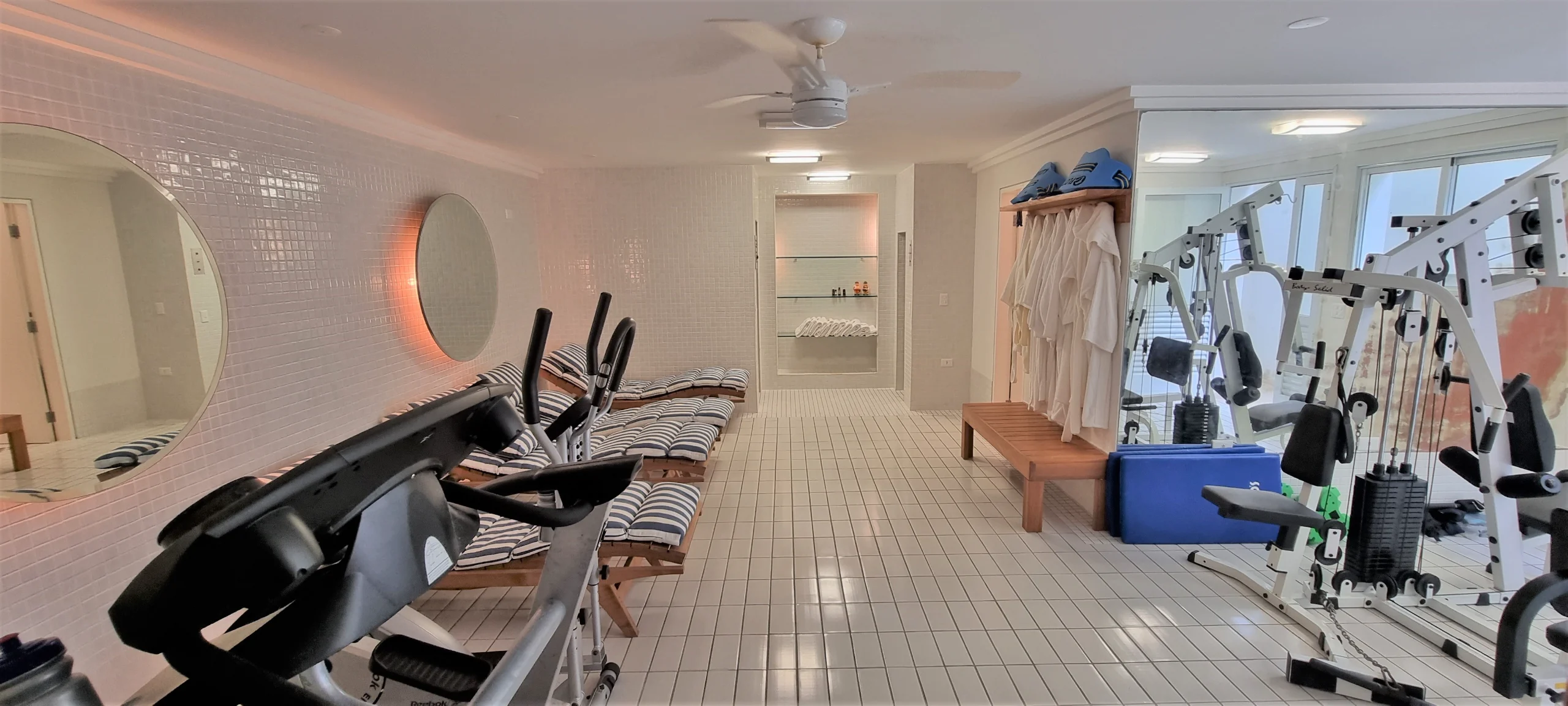 Villa 496 — Casa Pé na Areia no Condomínio Iporanga — foto 54