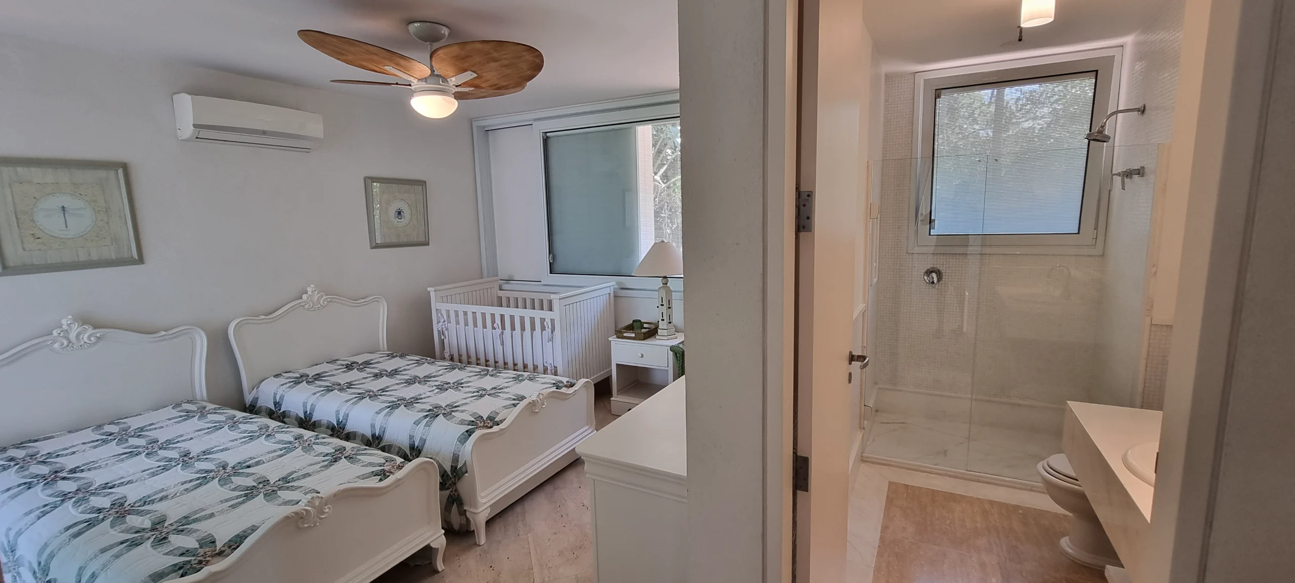 Casa Pé na Areia A venda Condominio Iporanga Guarujá
